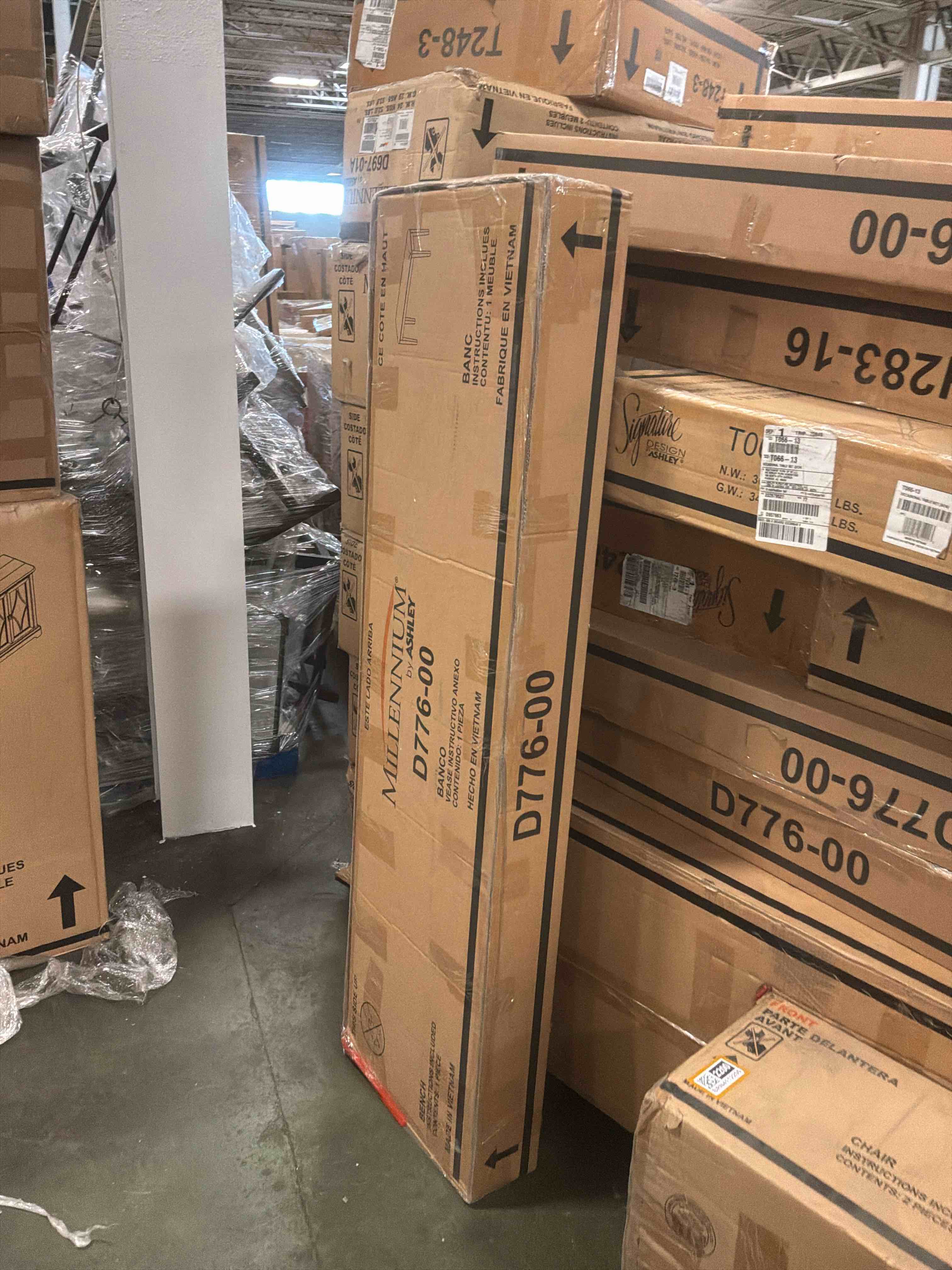 Condition photo showing New/Like New for johnelle upholstered bench