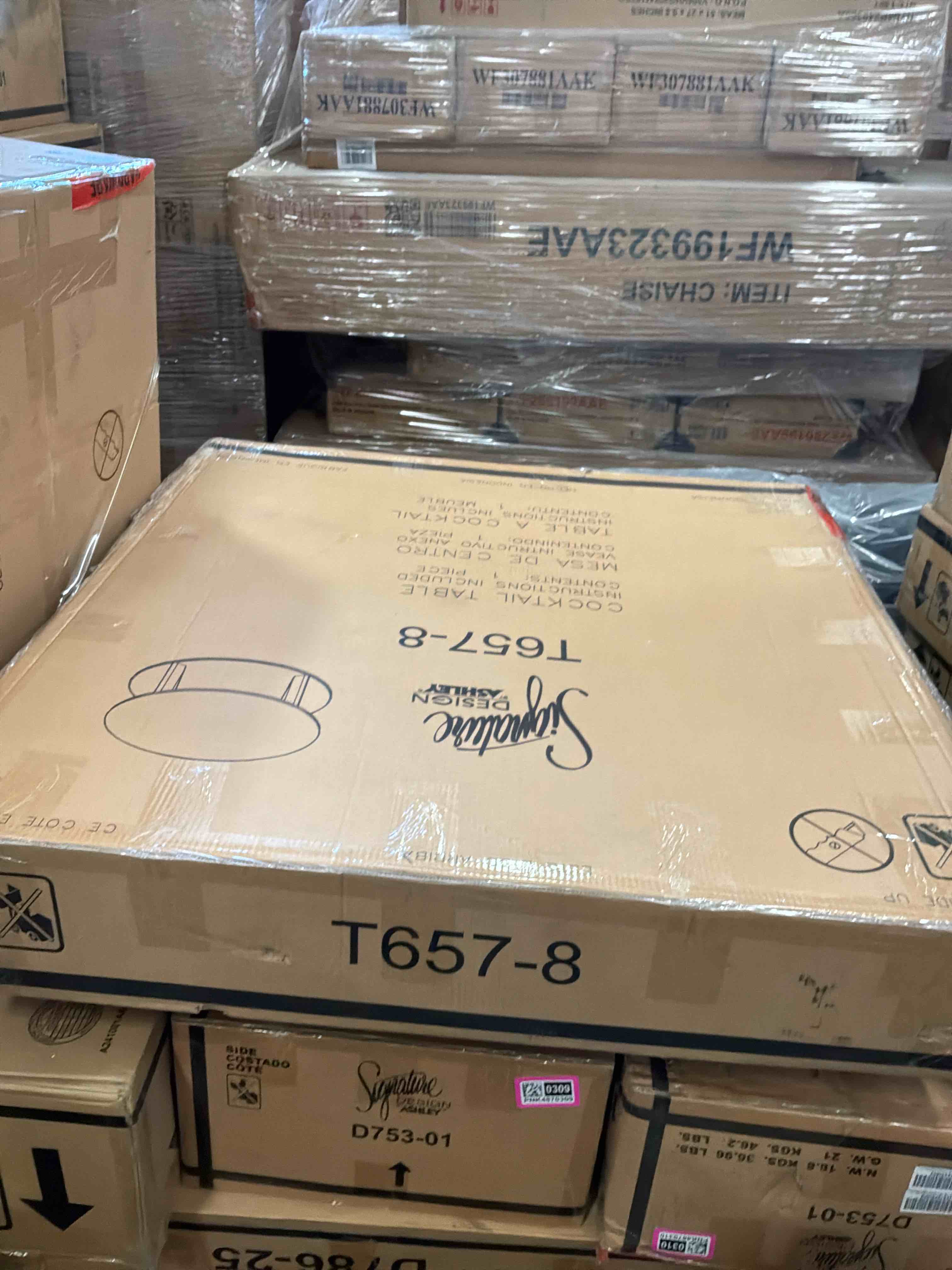 Condition photo showing New/Like New for korestone round cocktail table