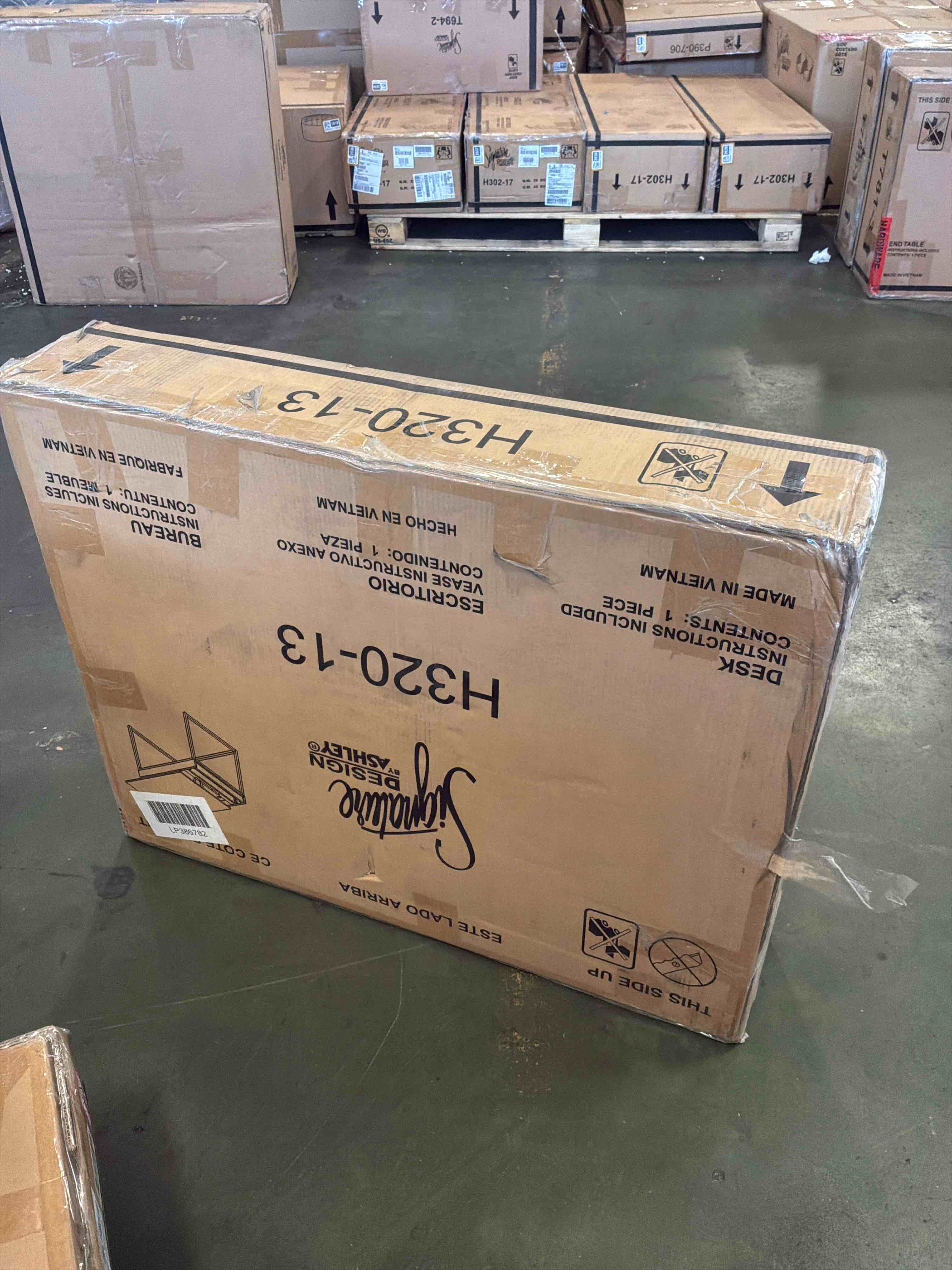 Condition photo showing New/Like New for gerdanet home office lift top desk