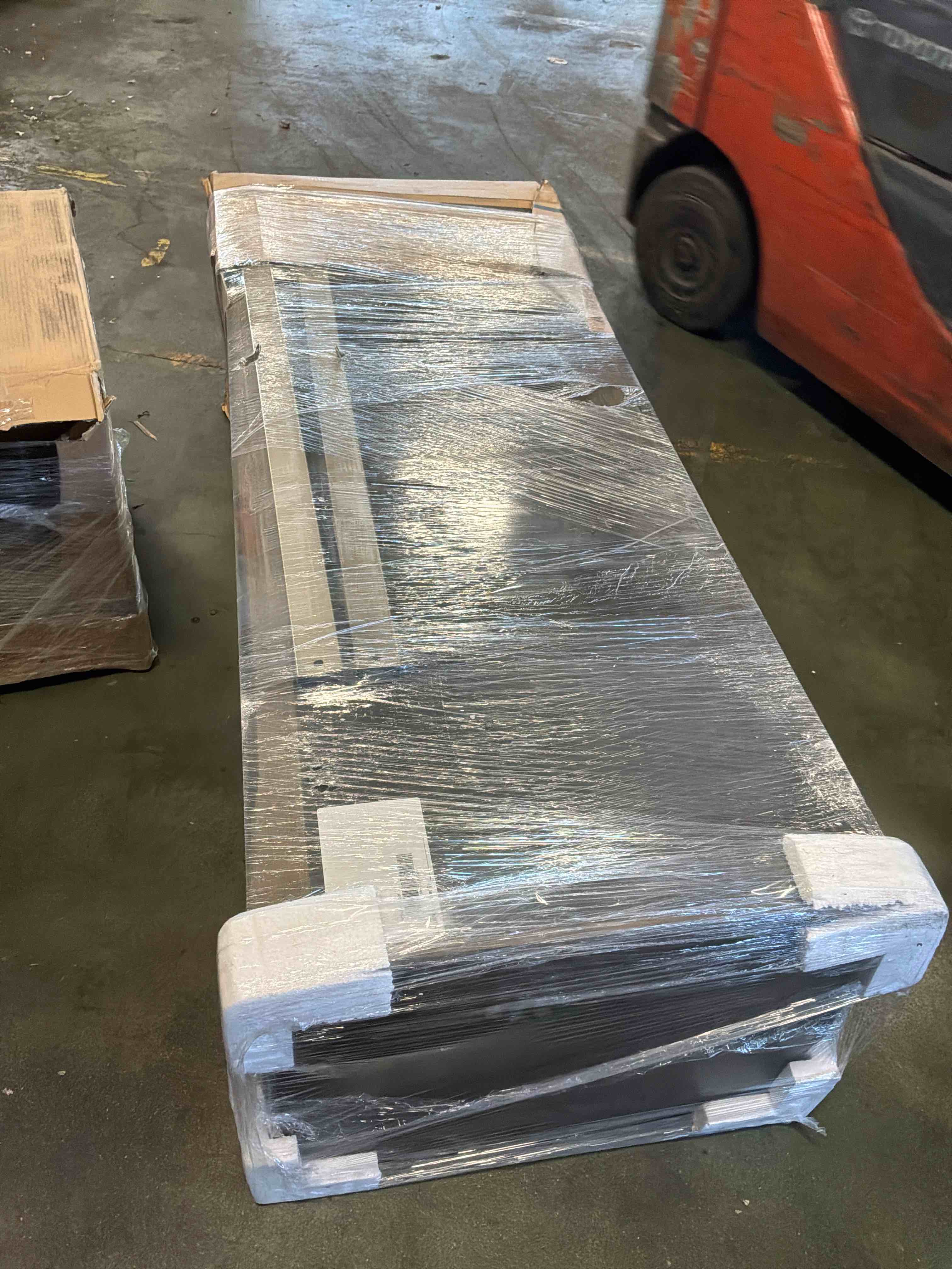 Condition photo showing New/Like New for arkenton dining server