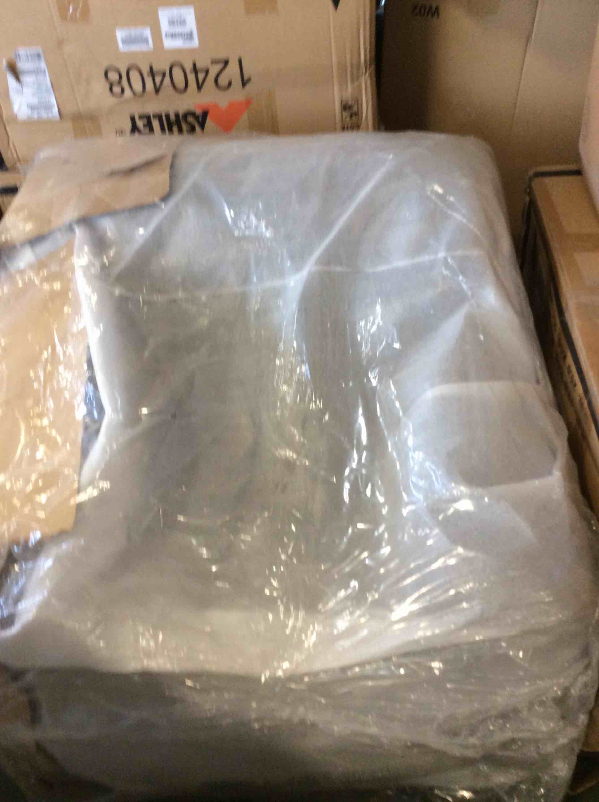 https://s3.amazonaws.com/lotting-images-prod/bidfta/BRN4112411_1776884652177.jpeg