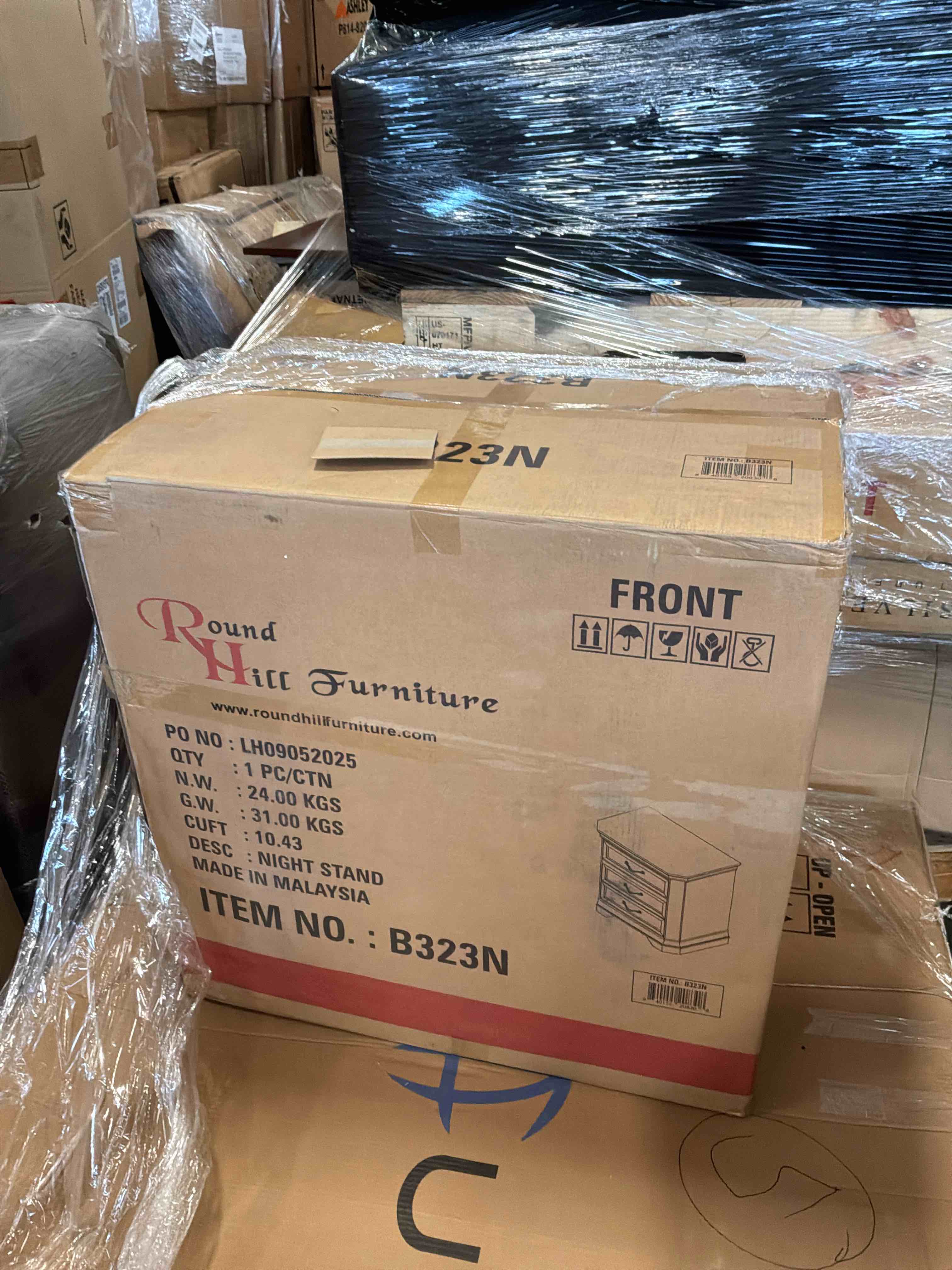 Condition photo showing New/Like New for roundhill furniture maderne traditional wood 3-drawer nightstand