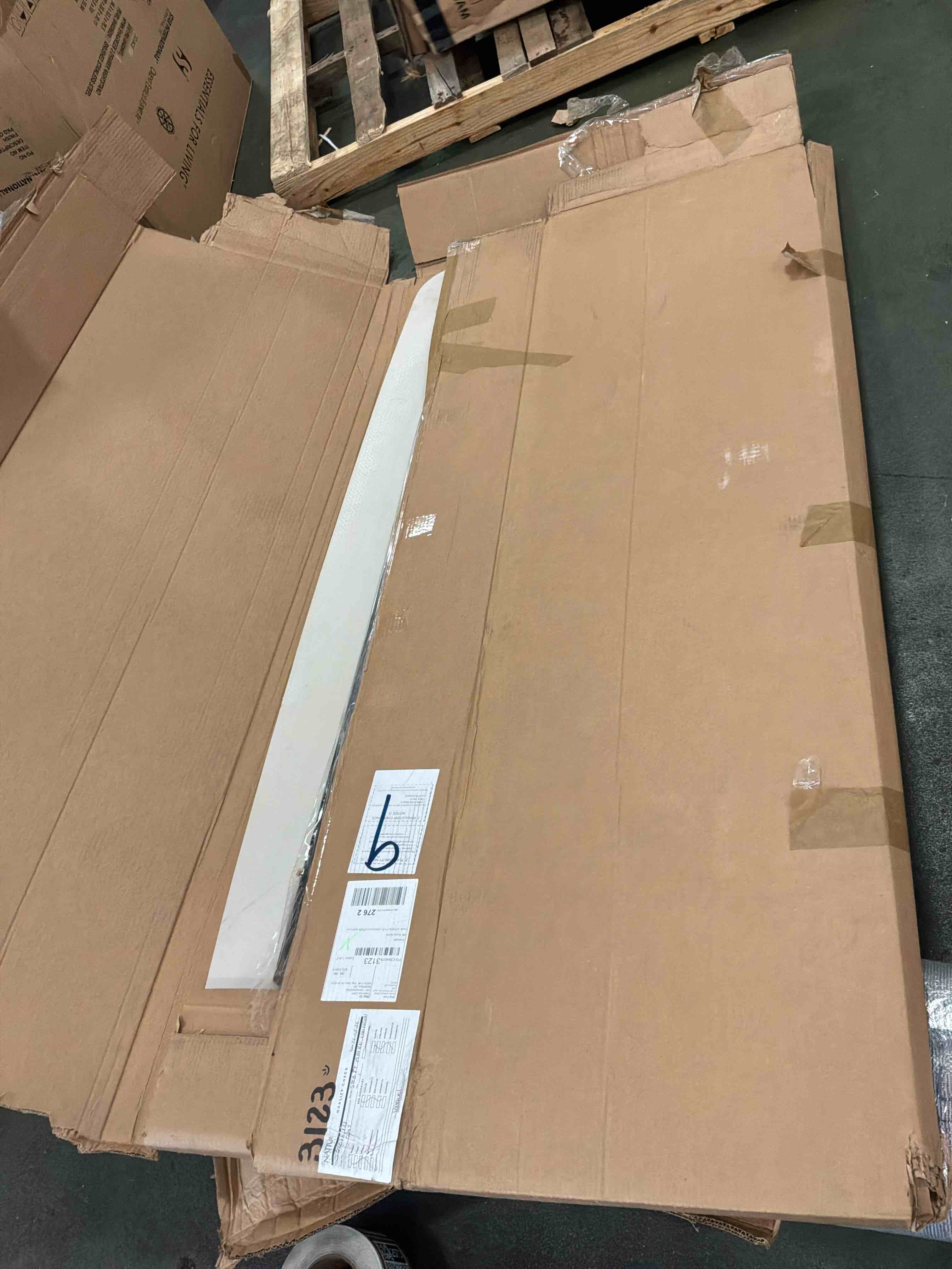 Condition photo showing Good Condition for similar to prestige light dining table