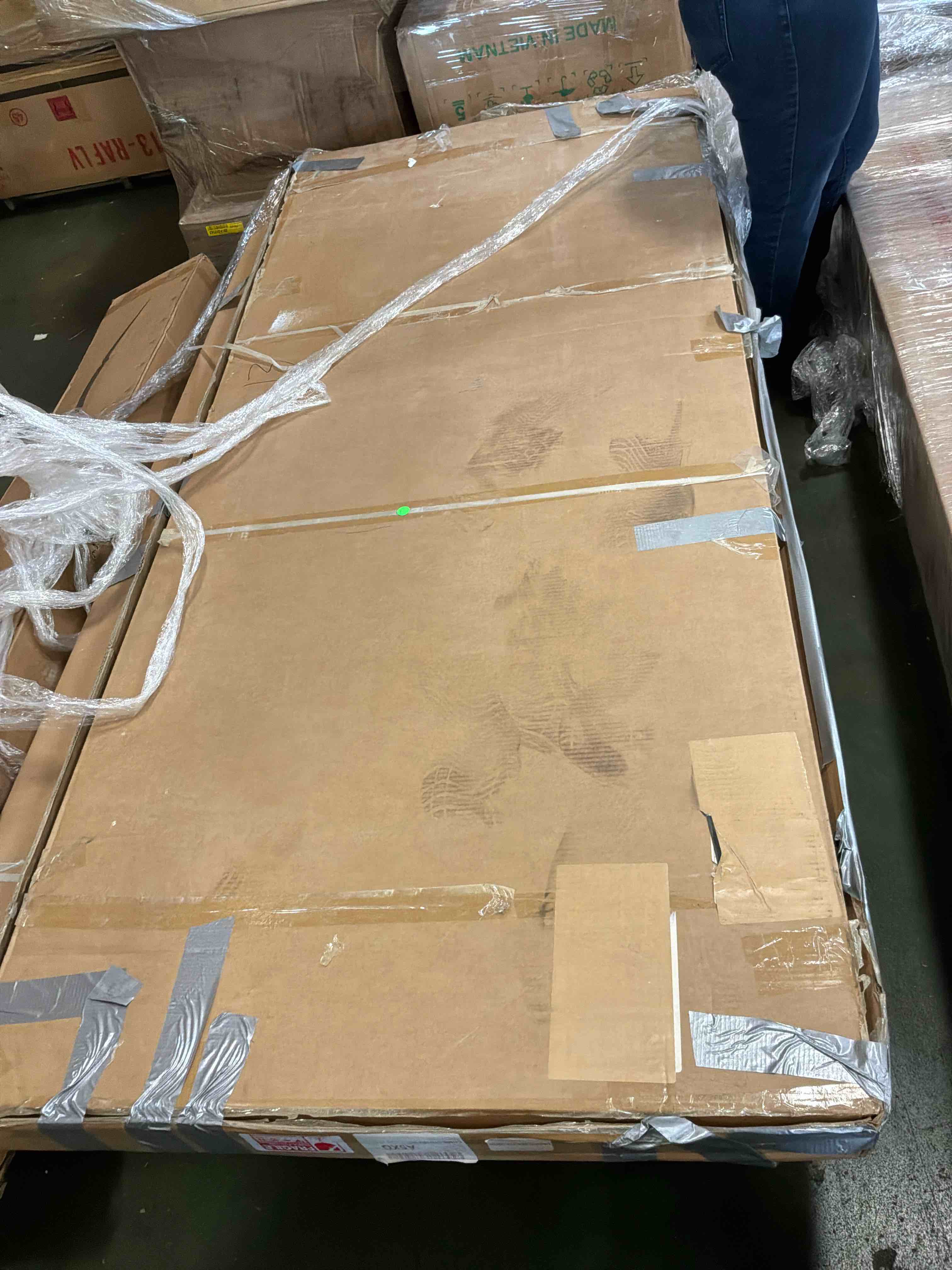 Condition photo showing New/Like New for assembled door sy0009