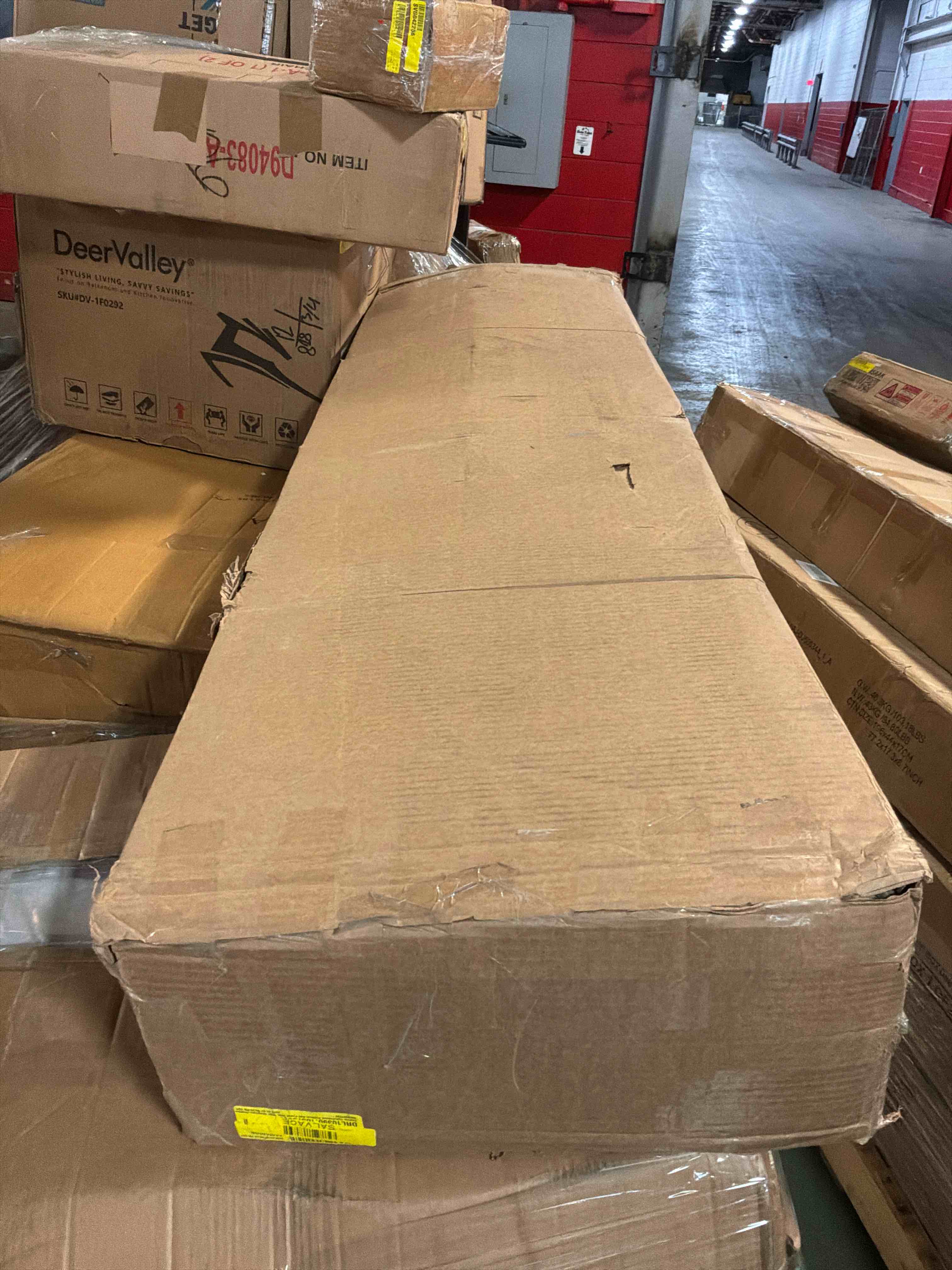 https://s3.amazonaws.com/lotting-images-prod/bidfta/BRN4112627_1777293627963.jpeg