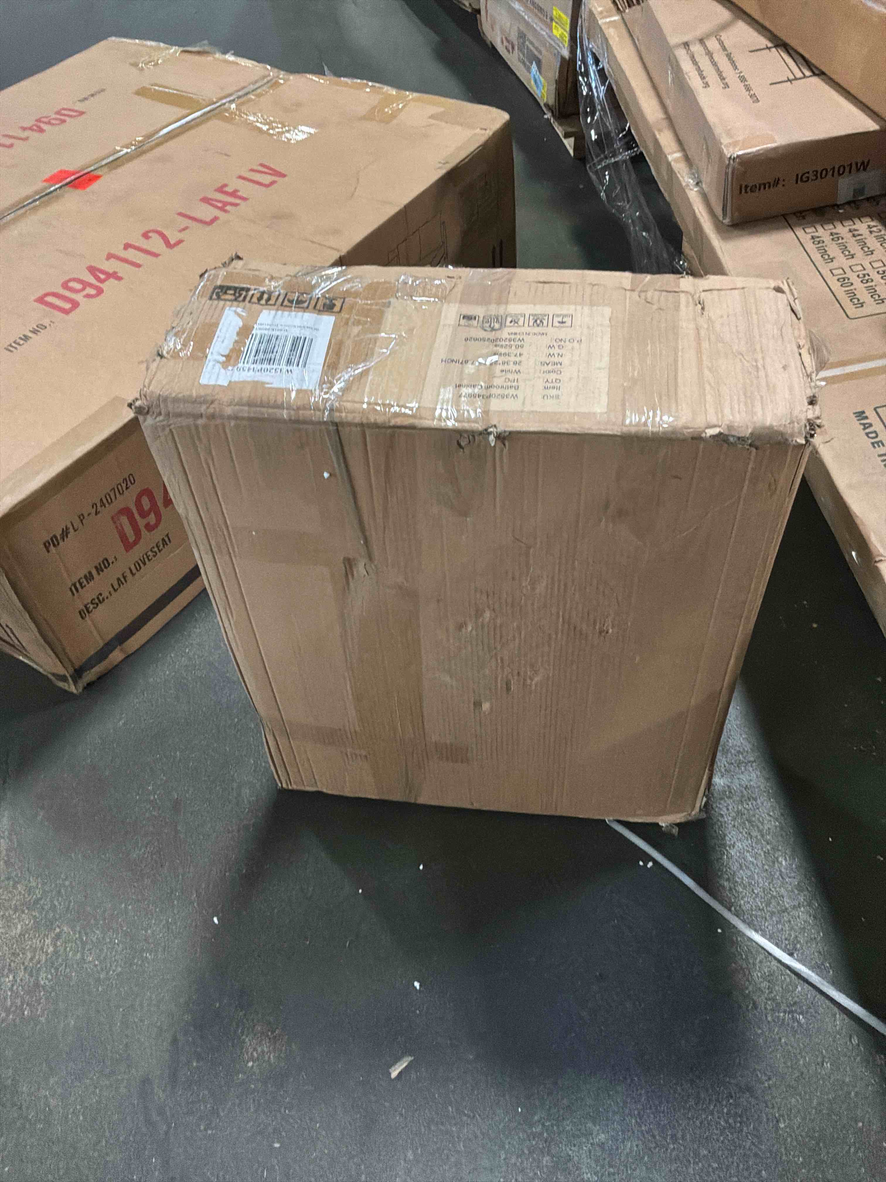 https://s3.amazonaws.com/lotting-images-prod/bidfta/BRN4112726_1777384282899.jpeg