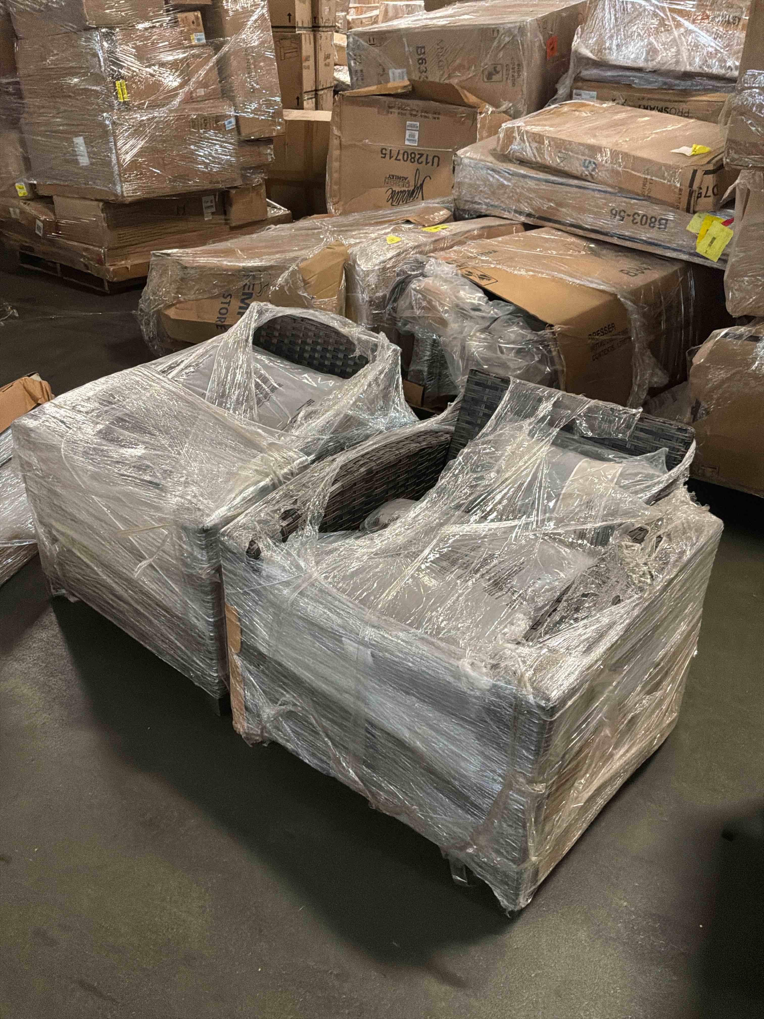 https://s3.amazonaws.com/lotting-images-prod/bidfta/BRN4112787_1777472718310.jpeg