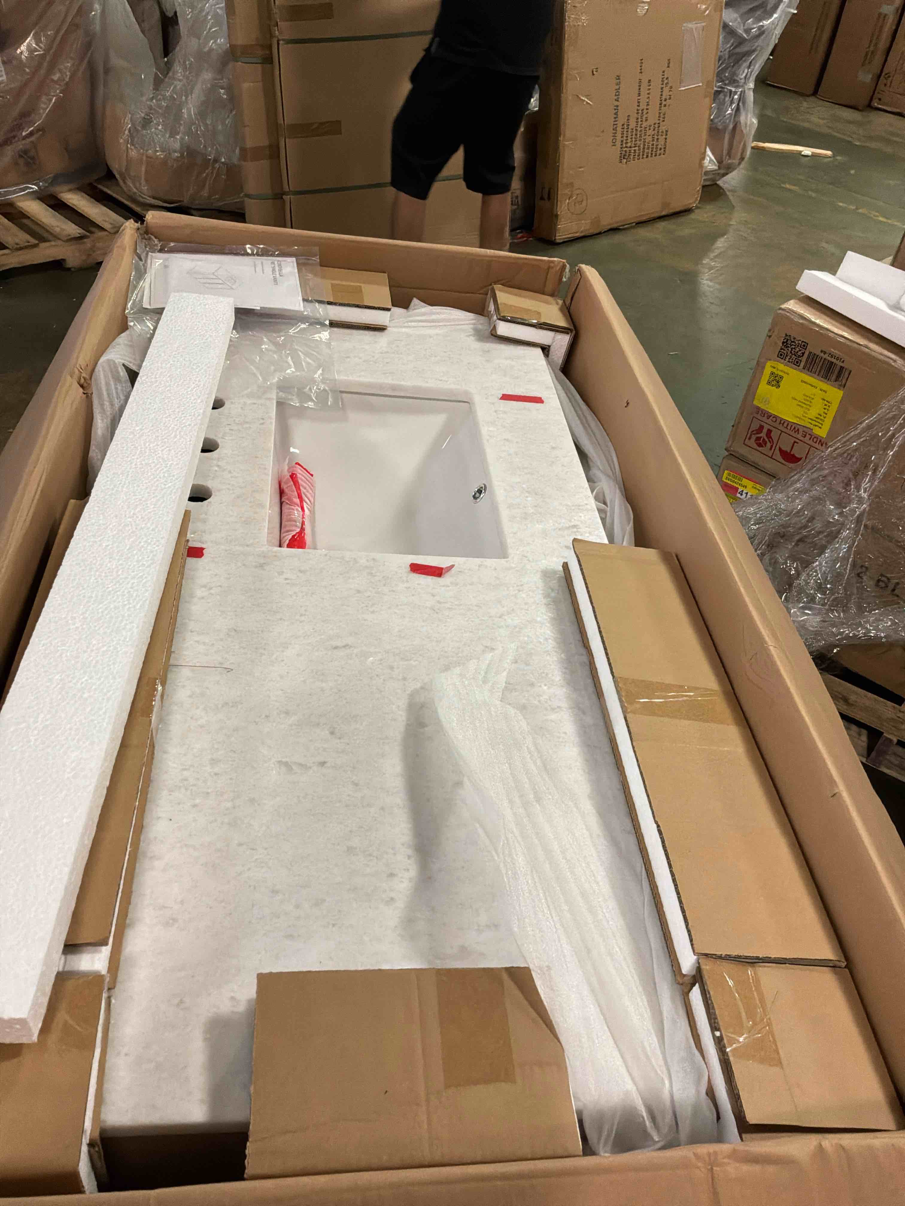 https://s3.amazonaws.com/lotting-images-prod/bidfta/BRN4112822_1777484291134.jpeg