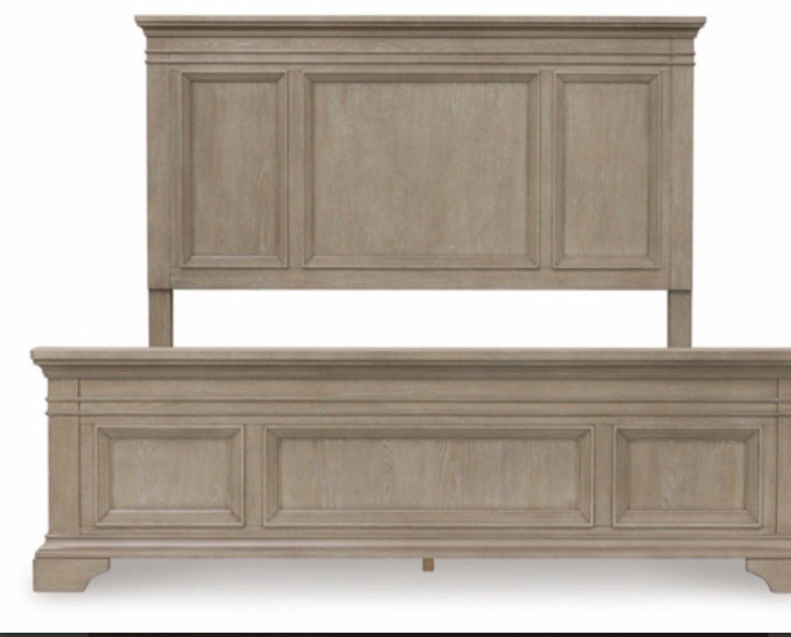 B486-56 VALLARDIA CALIFORNIA KING PANEL BED