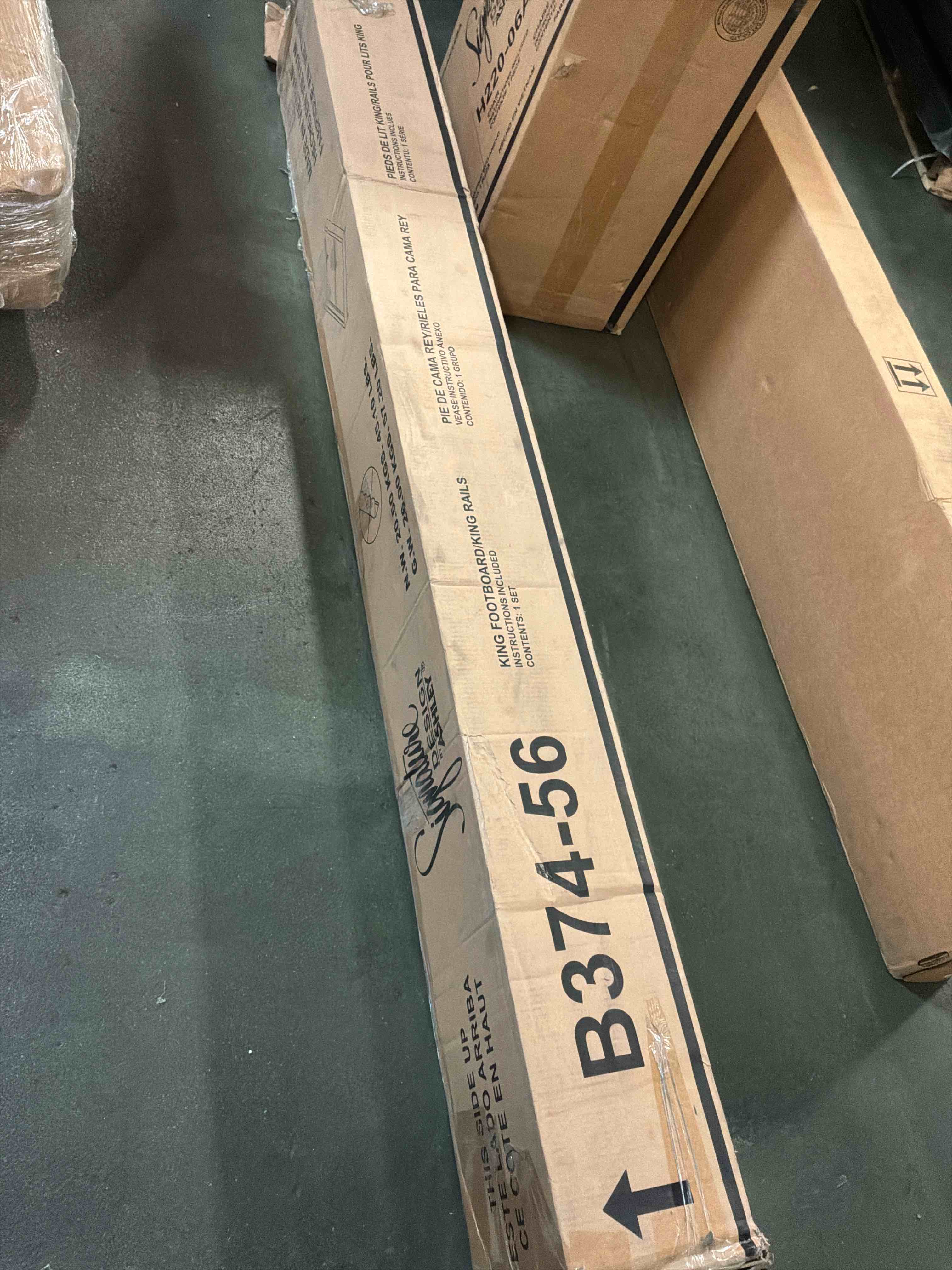 https://s3.amazonaws.com/lotting-images-prod/bidfta/BRN4112882_1777649453968.jpeg