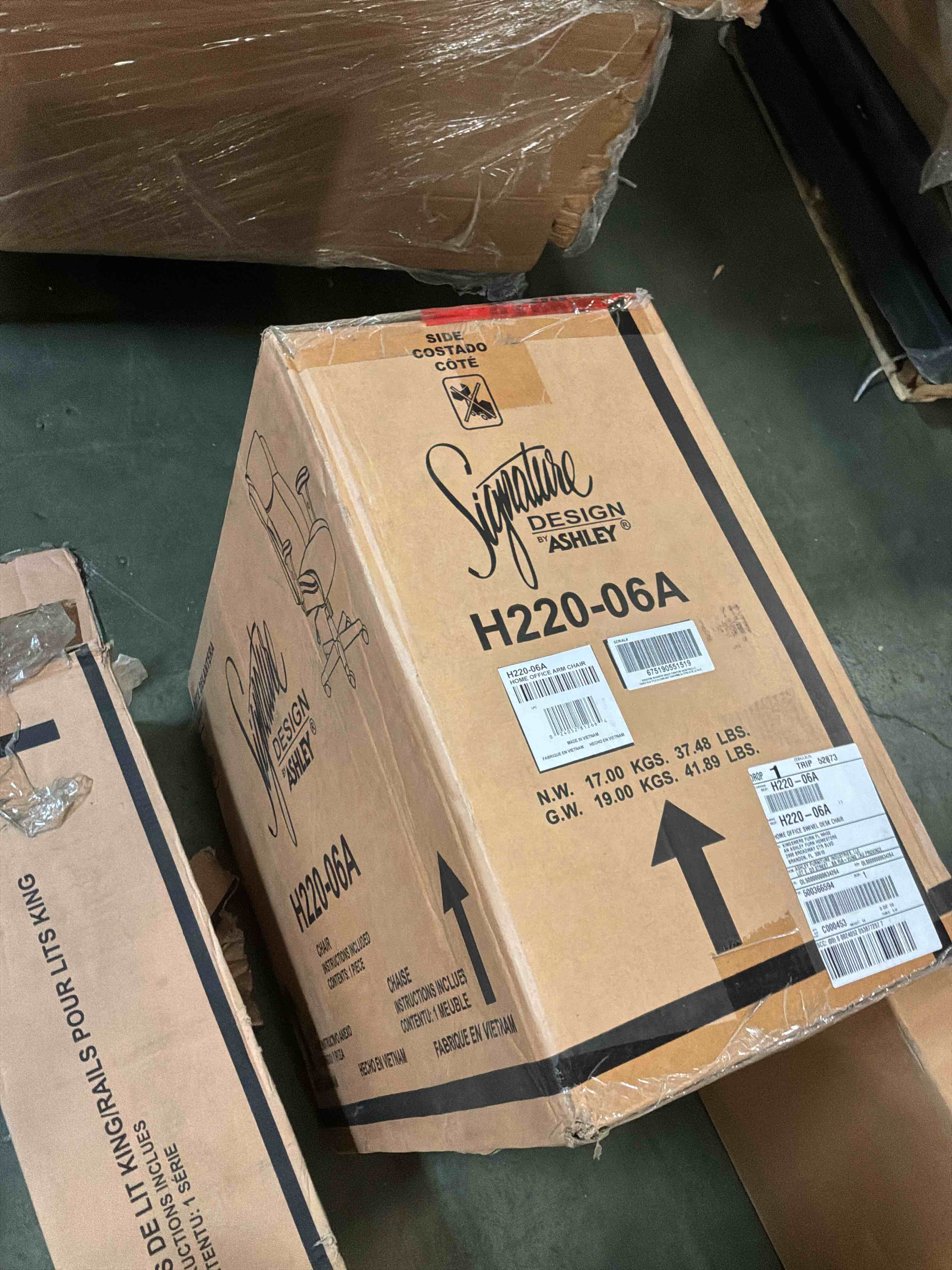 https://s3.amazonaws.com/lotting-images-prod/bidfta/BRN4112883_1777649519044.jpeg