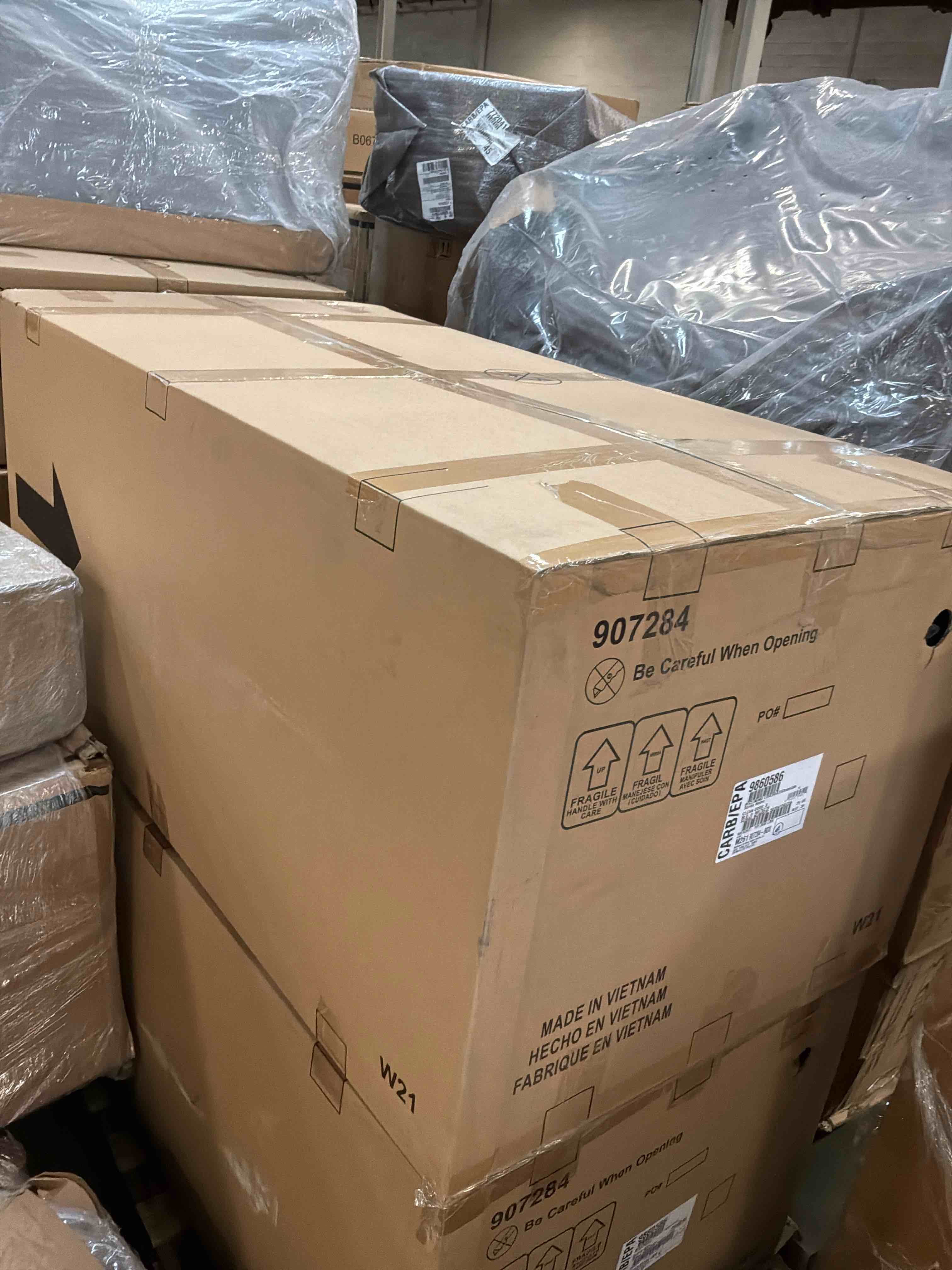https://s3.amazonaws.com/lotting-images-prod/bidfta/BRN4112891_1777650525078.jpeg