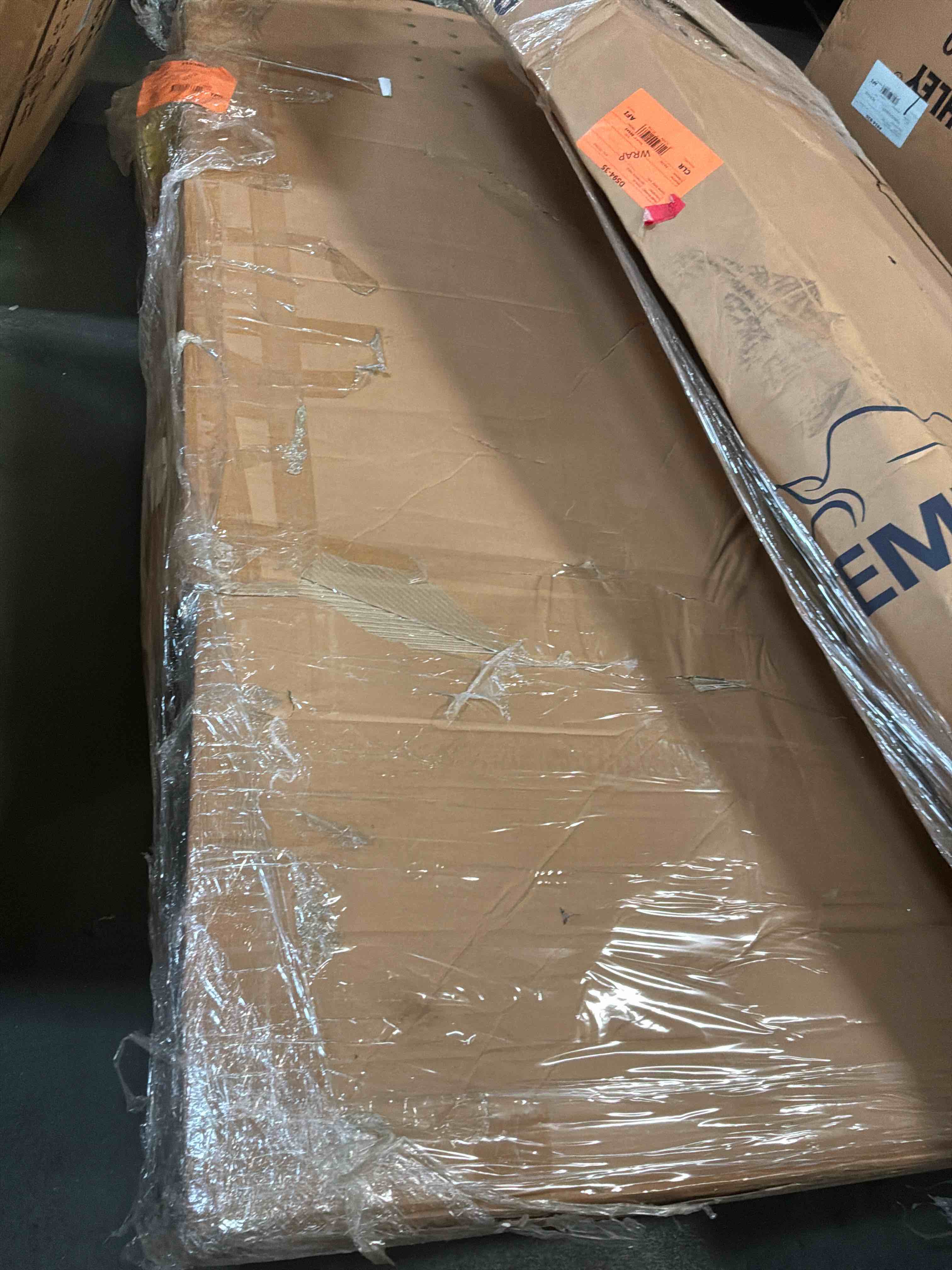 https://s3.amazonaws.com/lotting-images-prod/bidfta/BRN4112911_1777657663822.jpeg