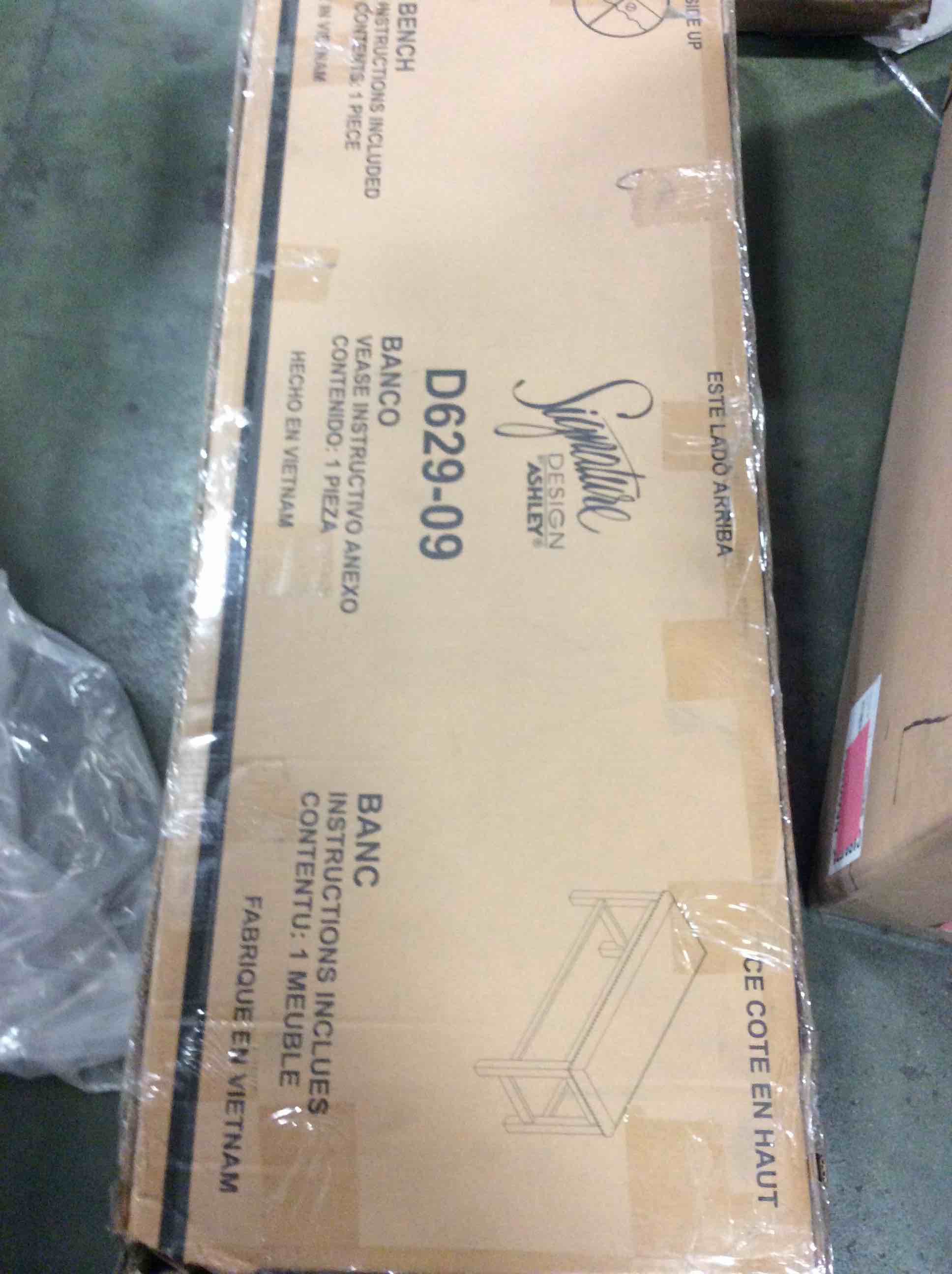 https://s3.amazonaws.com/lotting-images-prod/bidfta/BRN4112944_1777918627496.jpeg
