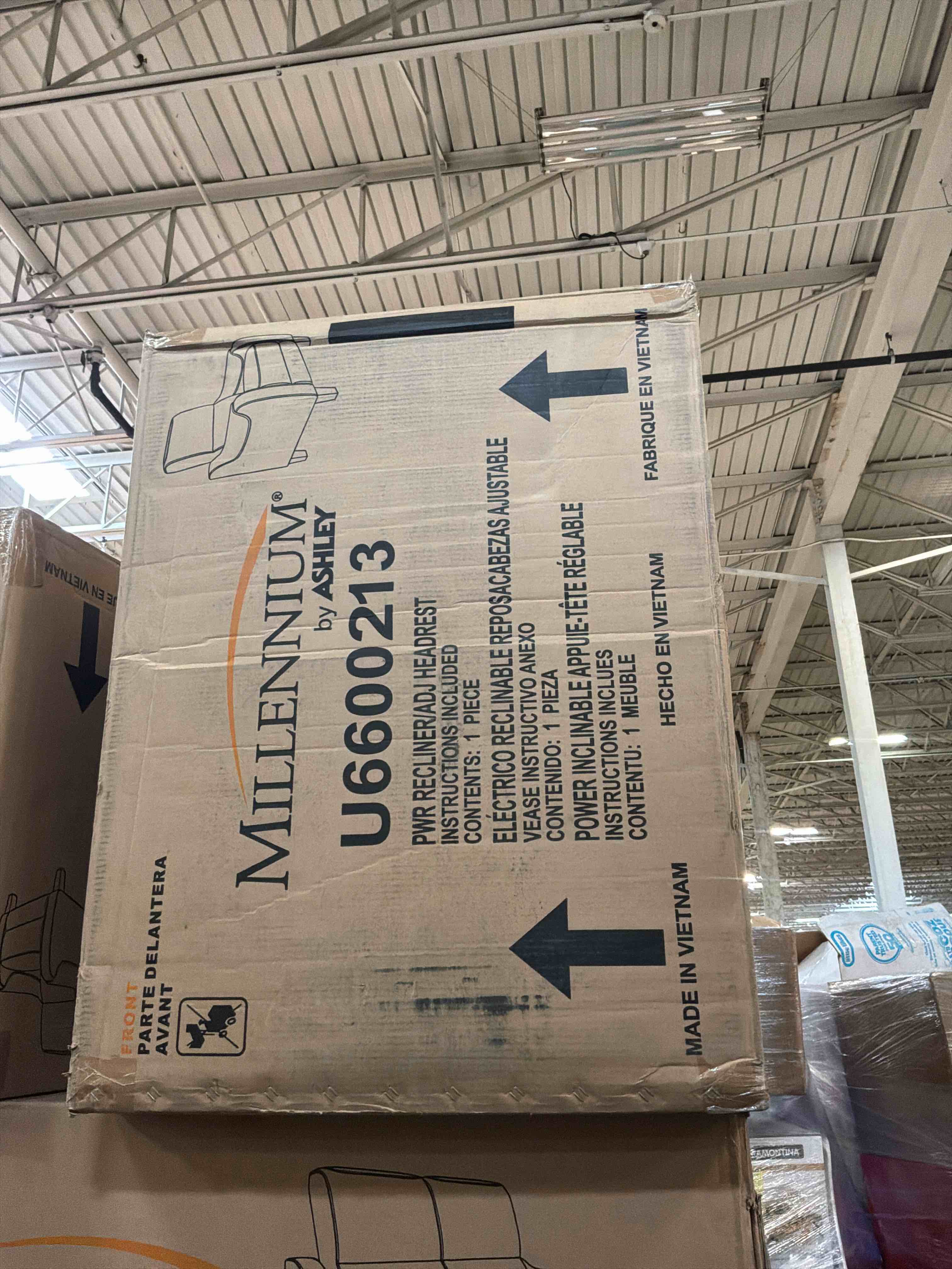 https://s3.amazonaws.com/lotting-images-prod/bidfta/BRN4113260_1778789716380.jpeg