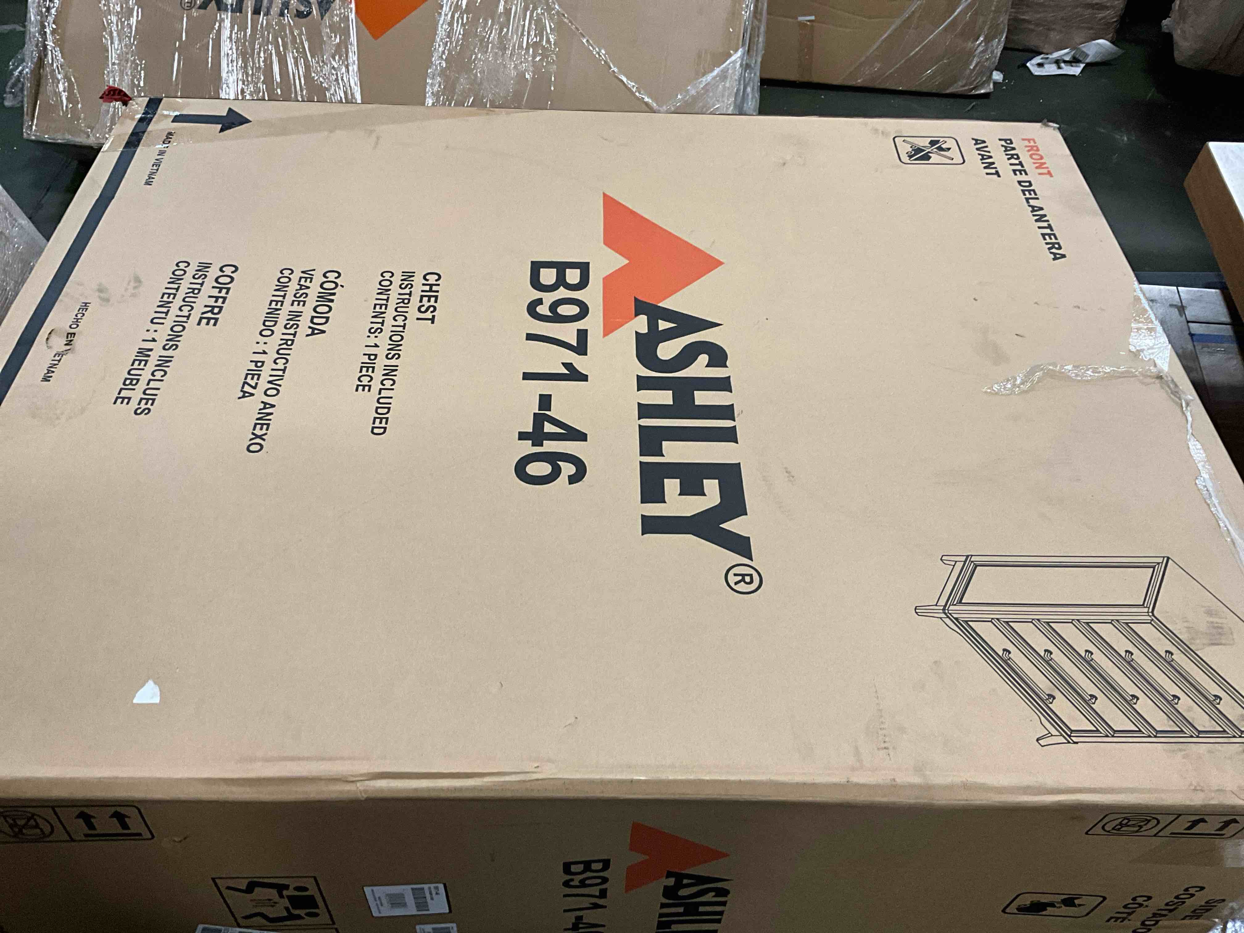 https://s3.amazonaws.com/lotting-images-prod/bidfta/BRN4113755_1779816676041.jpeg