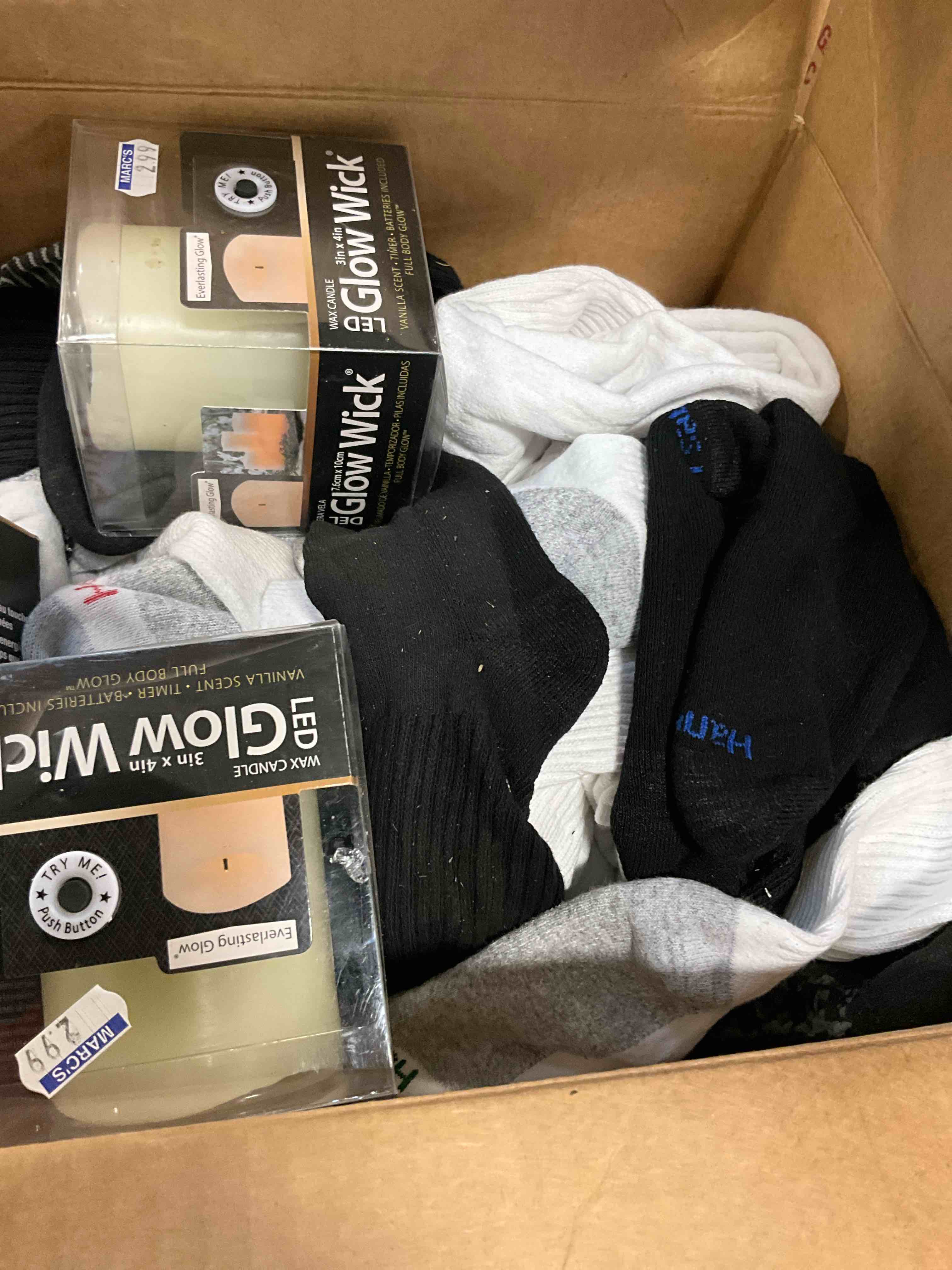 Condition photo showing Good Condition for box lot of miscellaneous items 