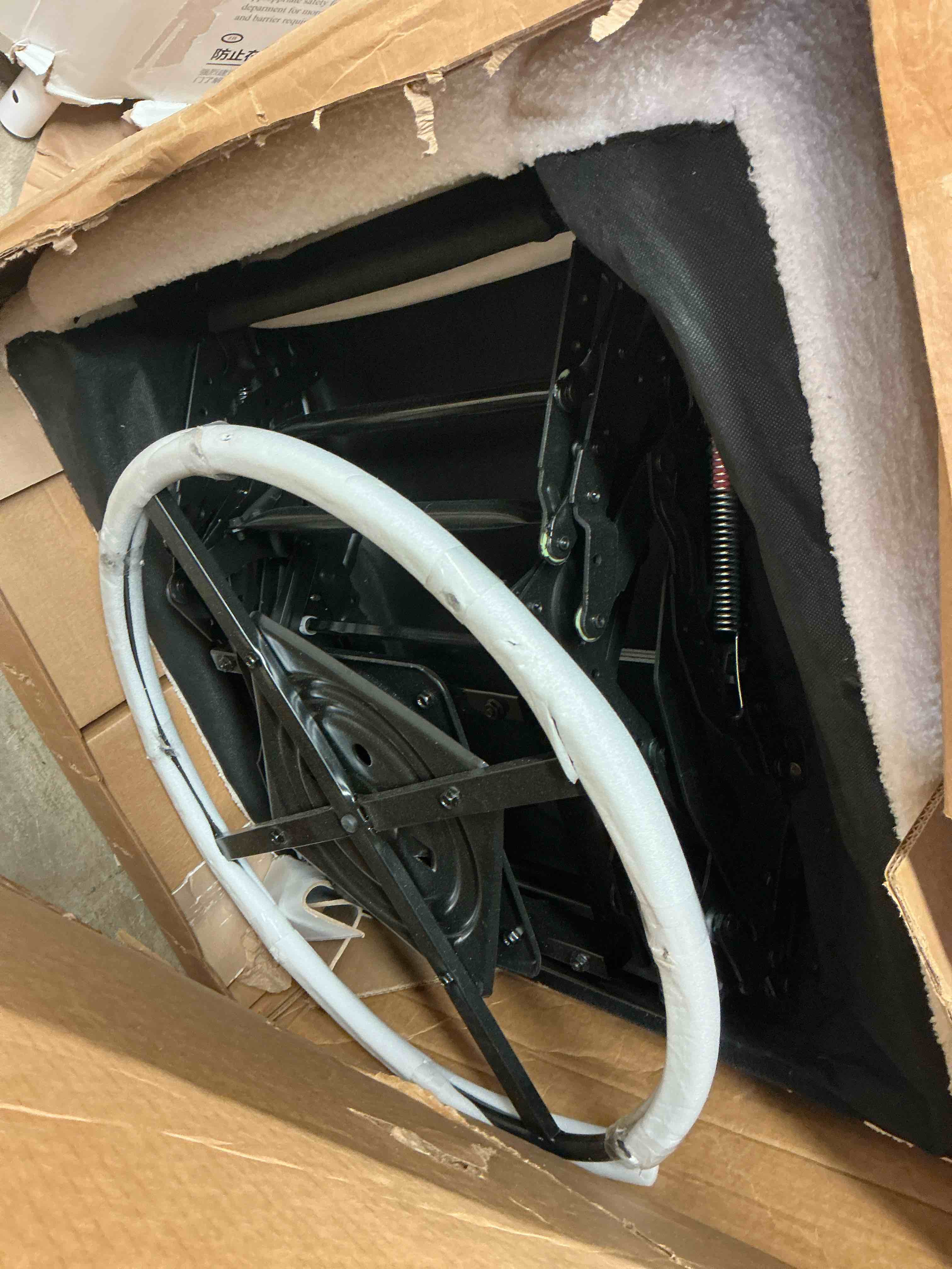 https://s3.amazonaws.com/lotting-images-prod/bidfta/BRN4115033_1783543196416.jpeg
