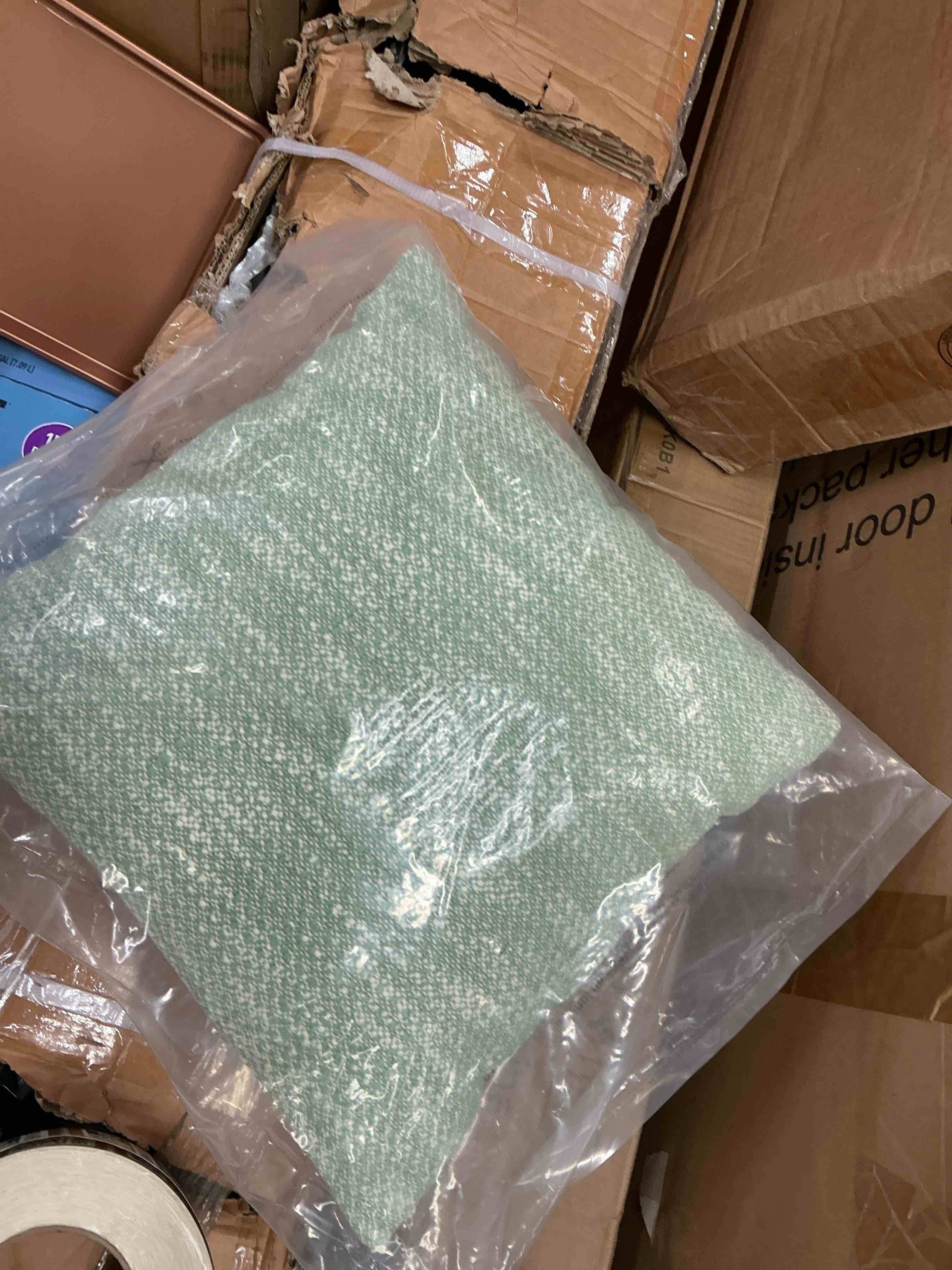 green pillow 