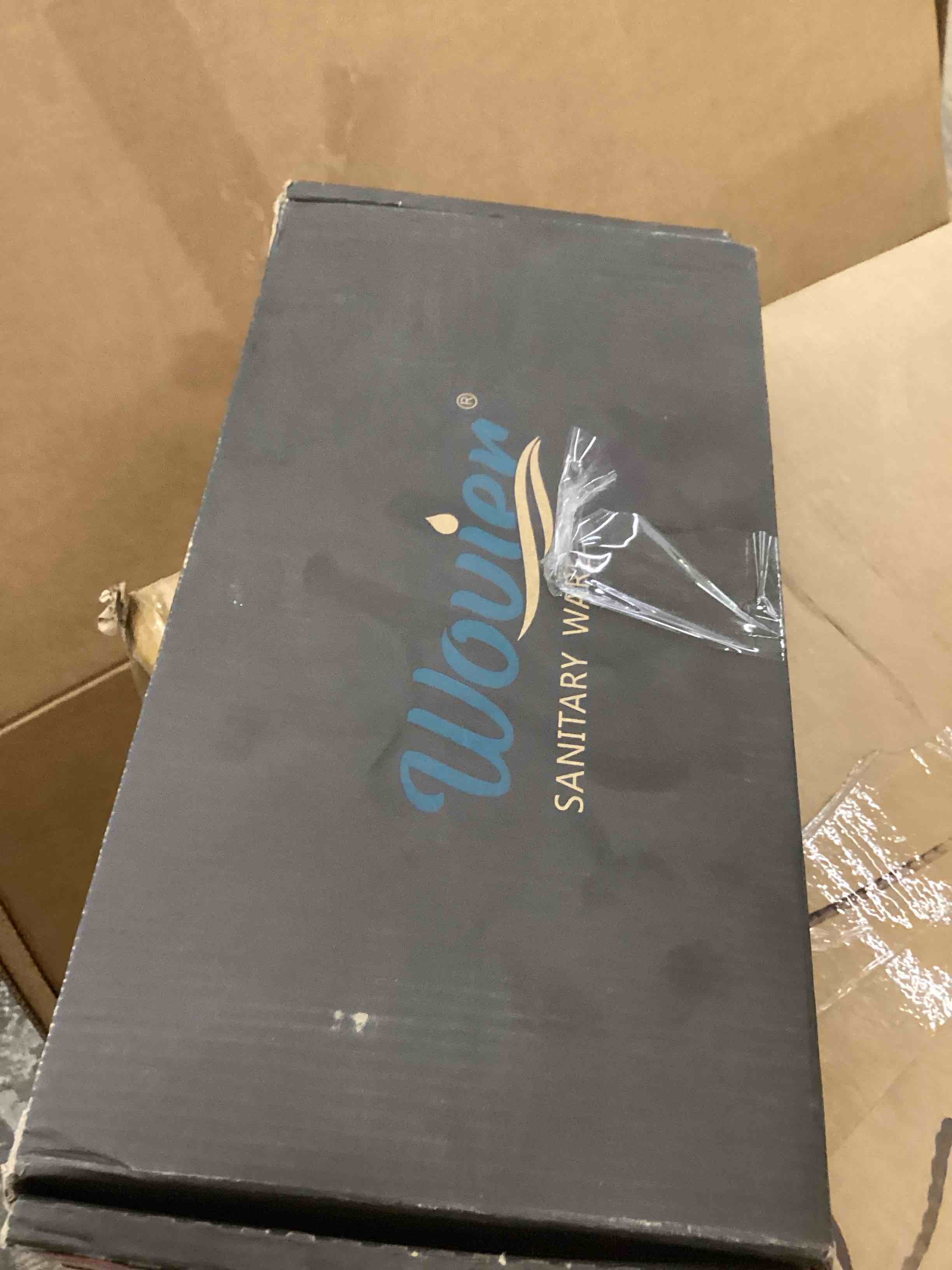 https://s3.amazonaws.com/lotting-images-prod/bidfta/BRN4117009_1777468404785.jpeg