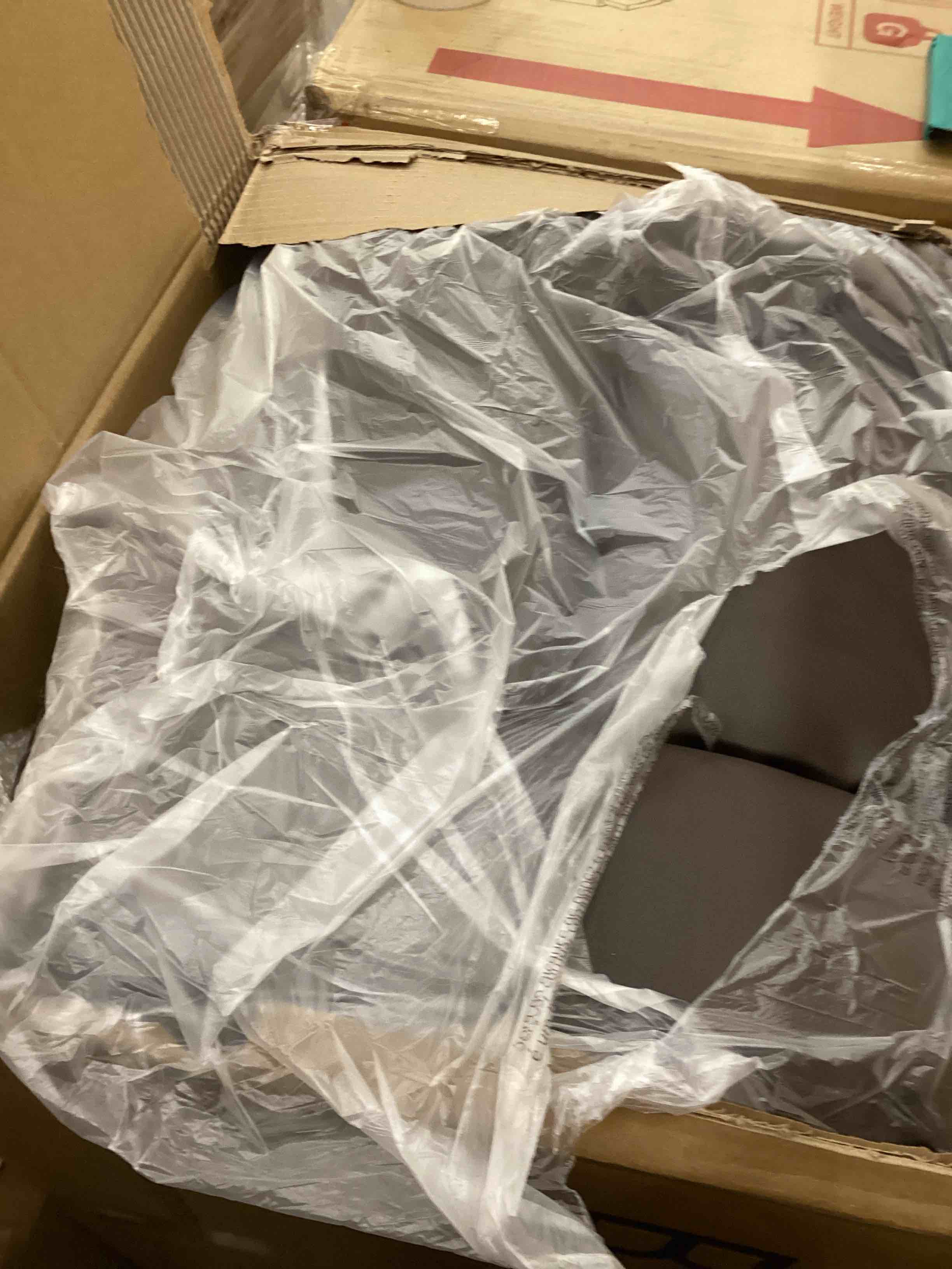 https://s3.amazonaws.com/lotting-images-prod/bidfta/BRN4117133_1777664151148.jpeg