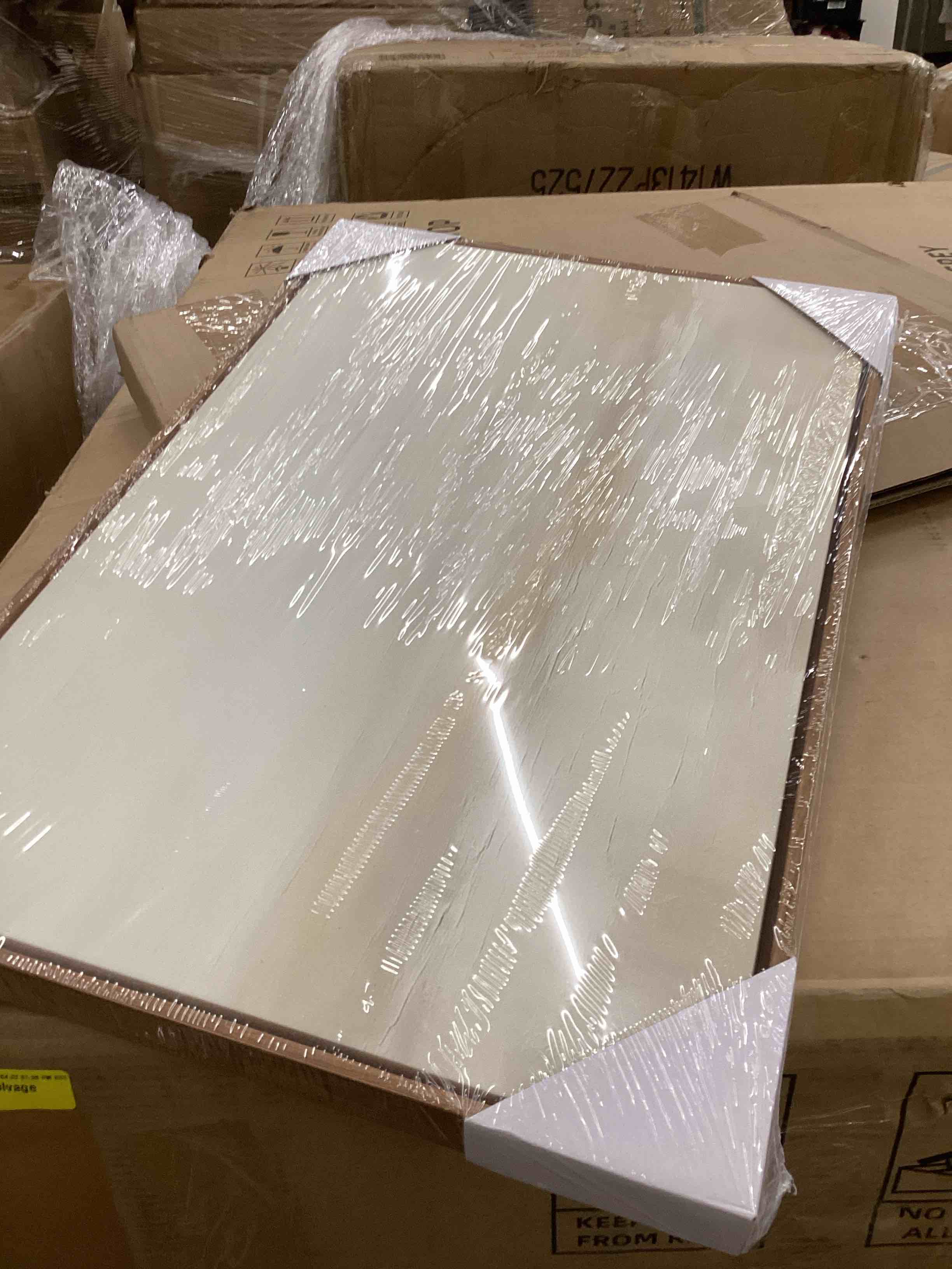 https://s3.amazonaws.com/lotting-images-prod/bidfta/BRN4117137_1777665346498.jpeg