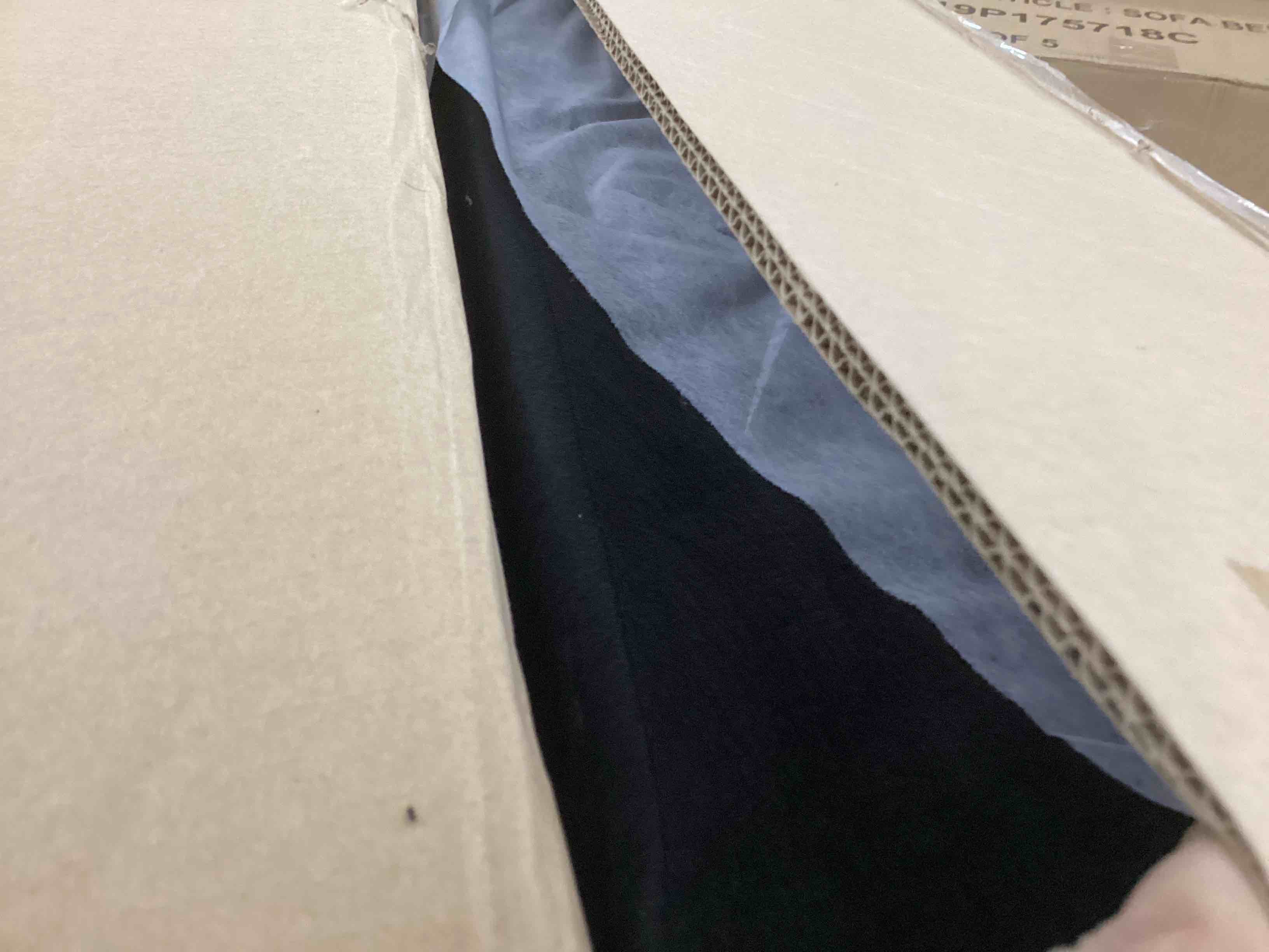 https://s3.amazonaws.com/lotting-images-prod/bidfta/BRN4117138_1777665494177.jpeg