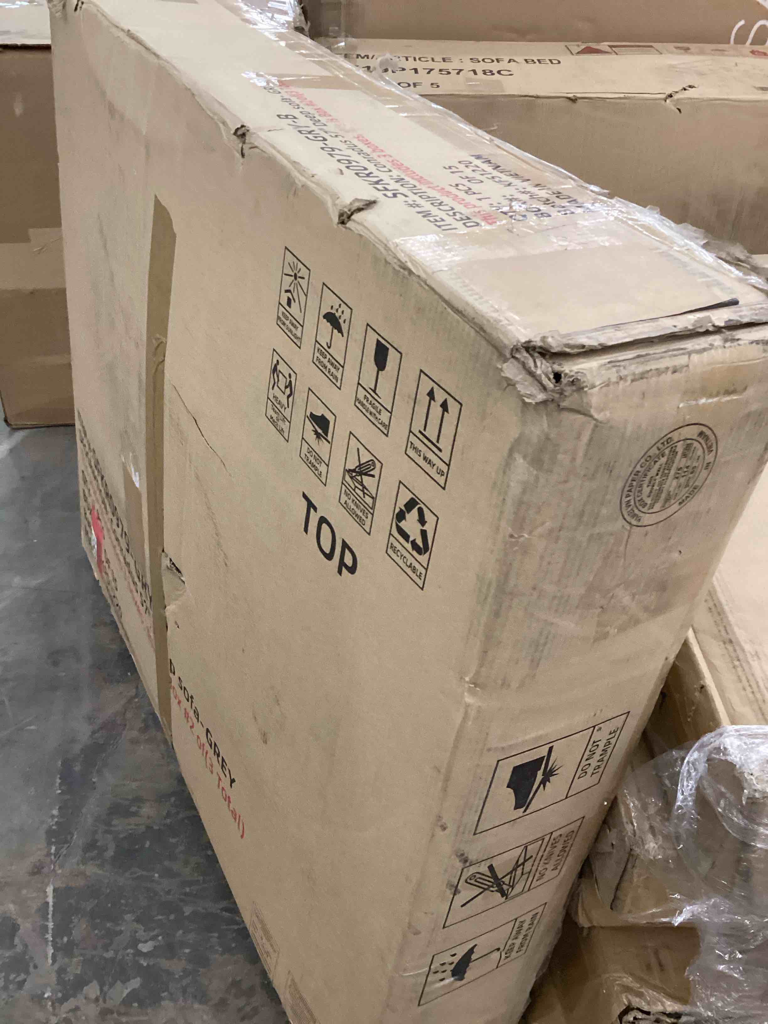 https://s3.amazonaws.com/lotting-images-prod/bidfta/BRN4117138_1777665498223.jpeg