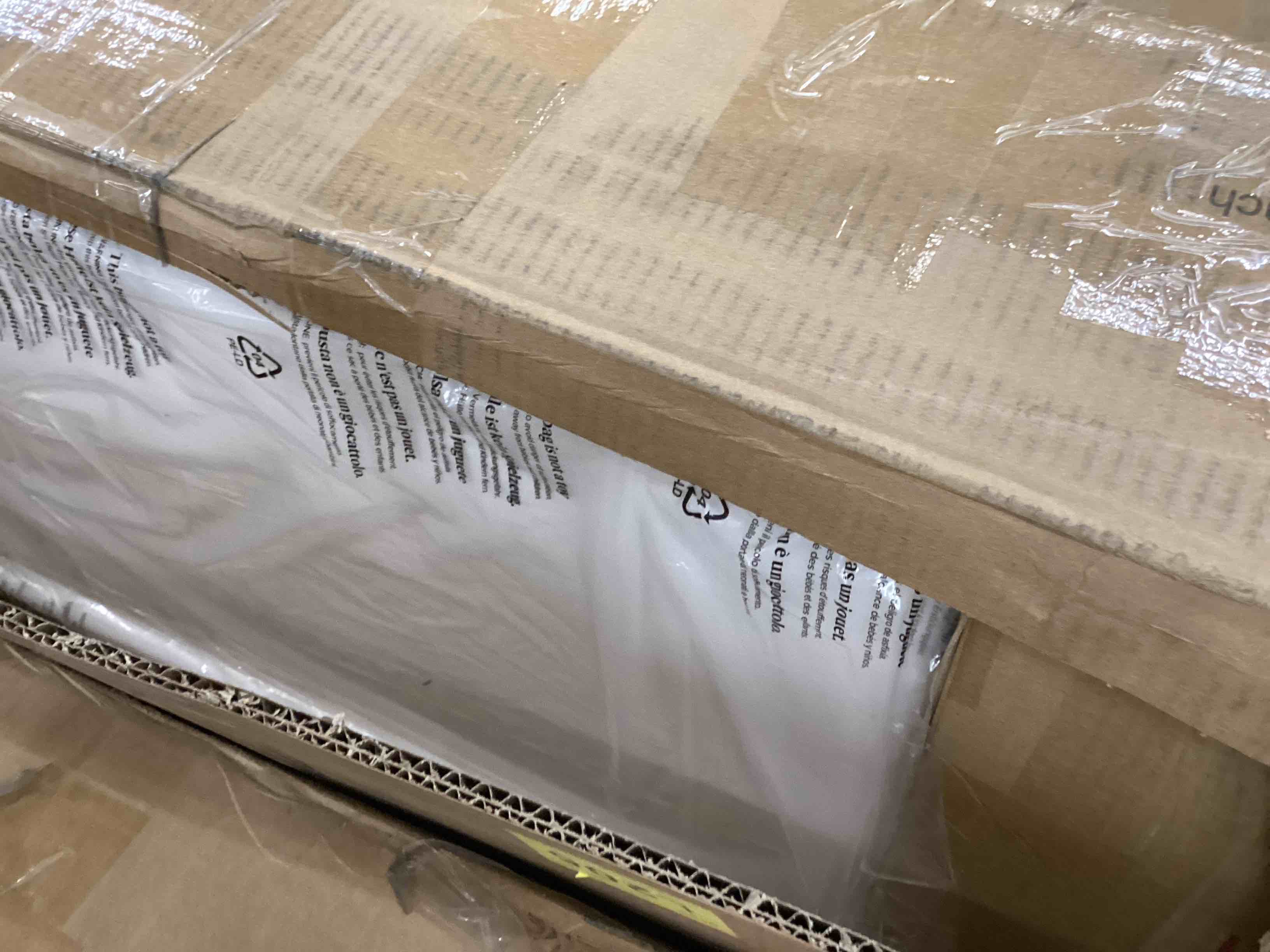 https://s3.amazonaws.com/lotting-images-prod/bidfta/BRN4117145_1777667880152.jpeg
