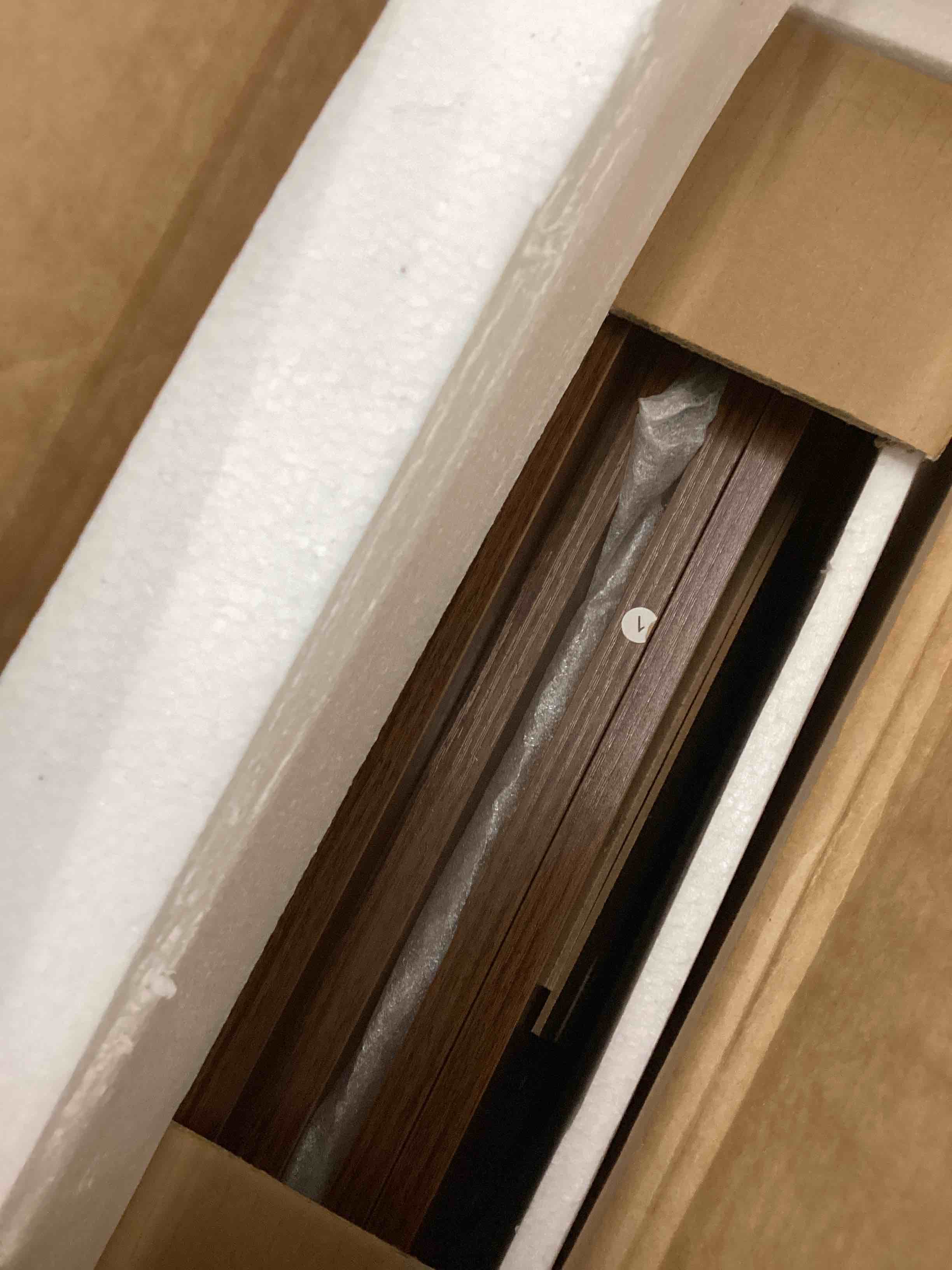 https://s3.amazonaws.com/lotting-images-prod/bidfta/BRN4117166_1777903674551.jpeg