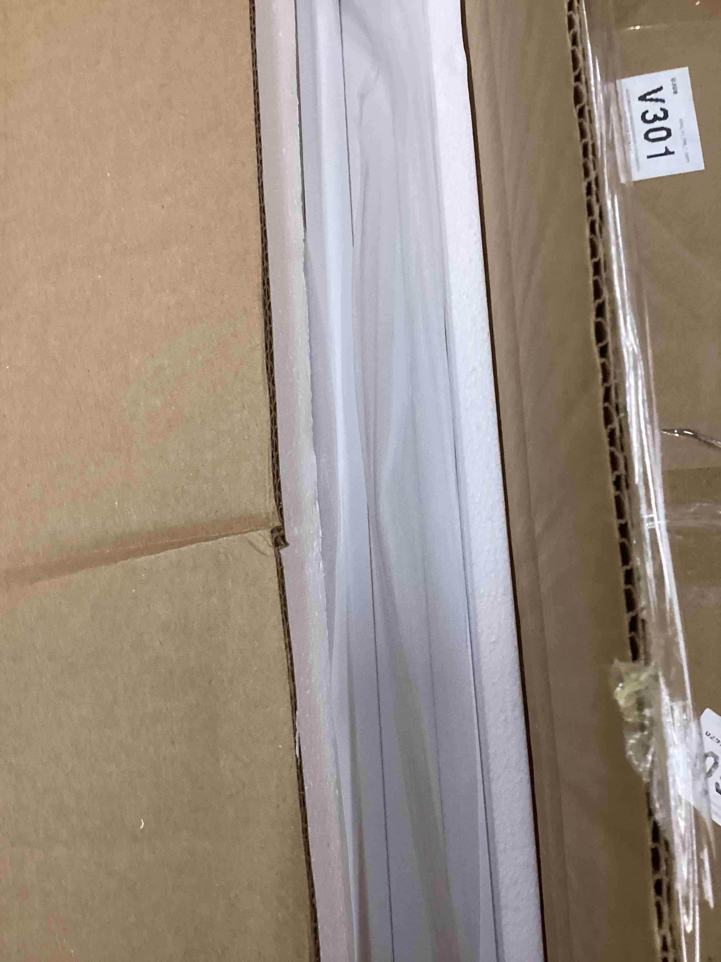 https://s3.amazonaws.com/lotting-images-prod/bidfta/BRN4117172_1777905155150.jpeg