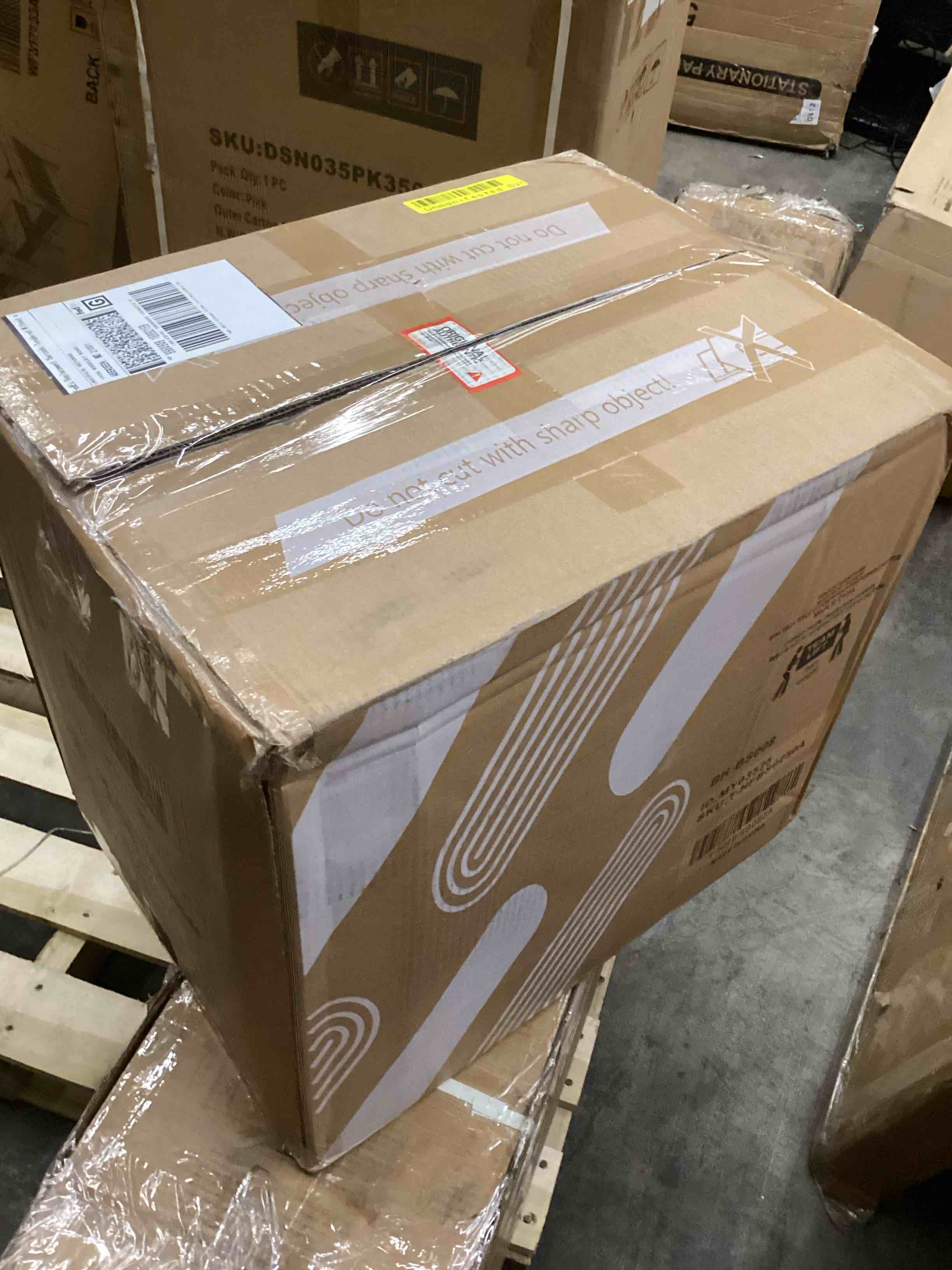 https://s3.amazonaws.com/lotting-images-prod/bidfta/BRN4117190_1777911457629.jpeg