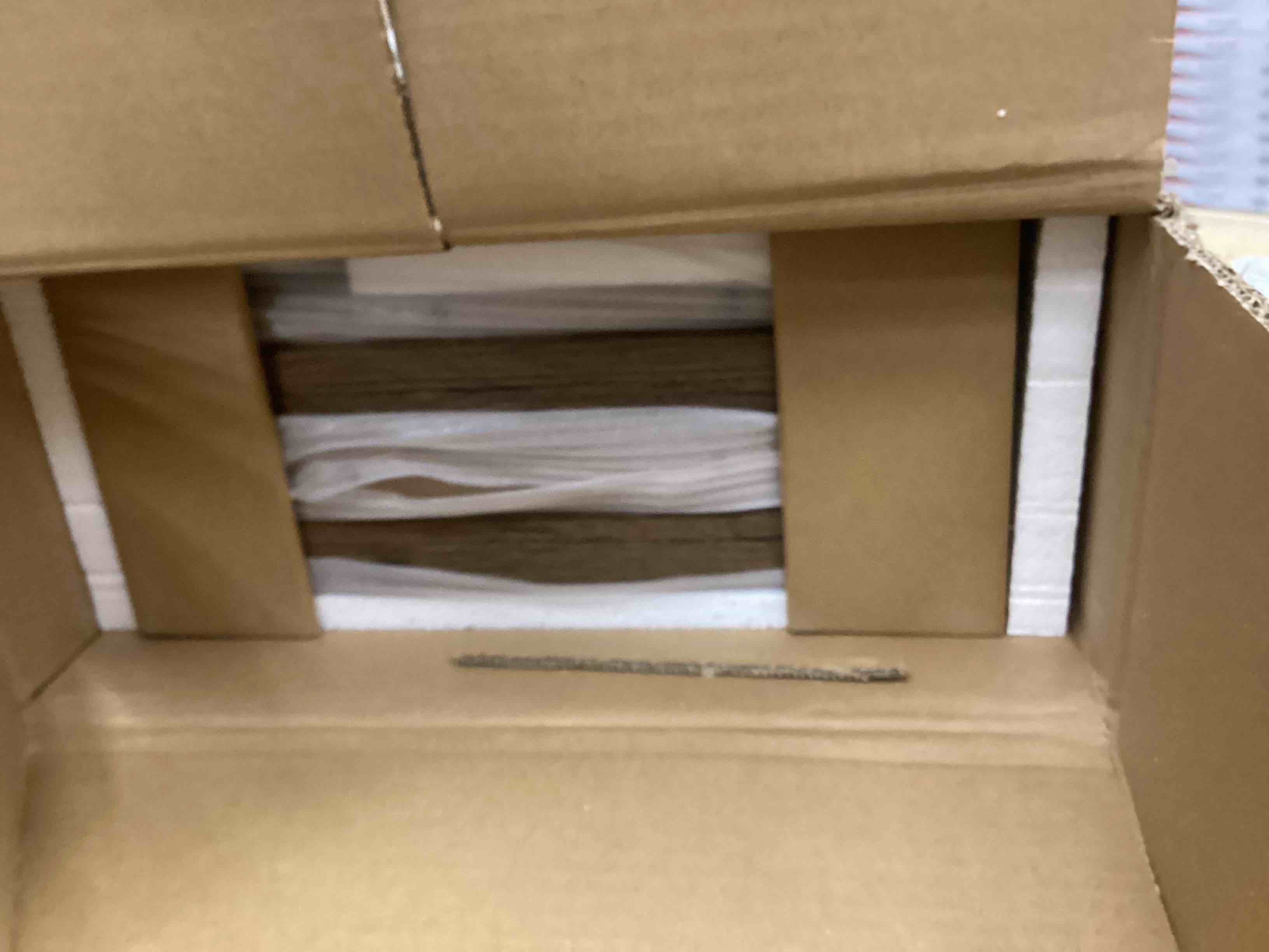 https://s3.amazonaws.com/lotting-images-prod/bidfta/BRN4117193_1777993563433.jpeg