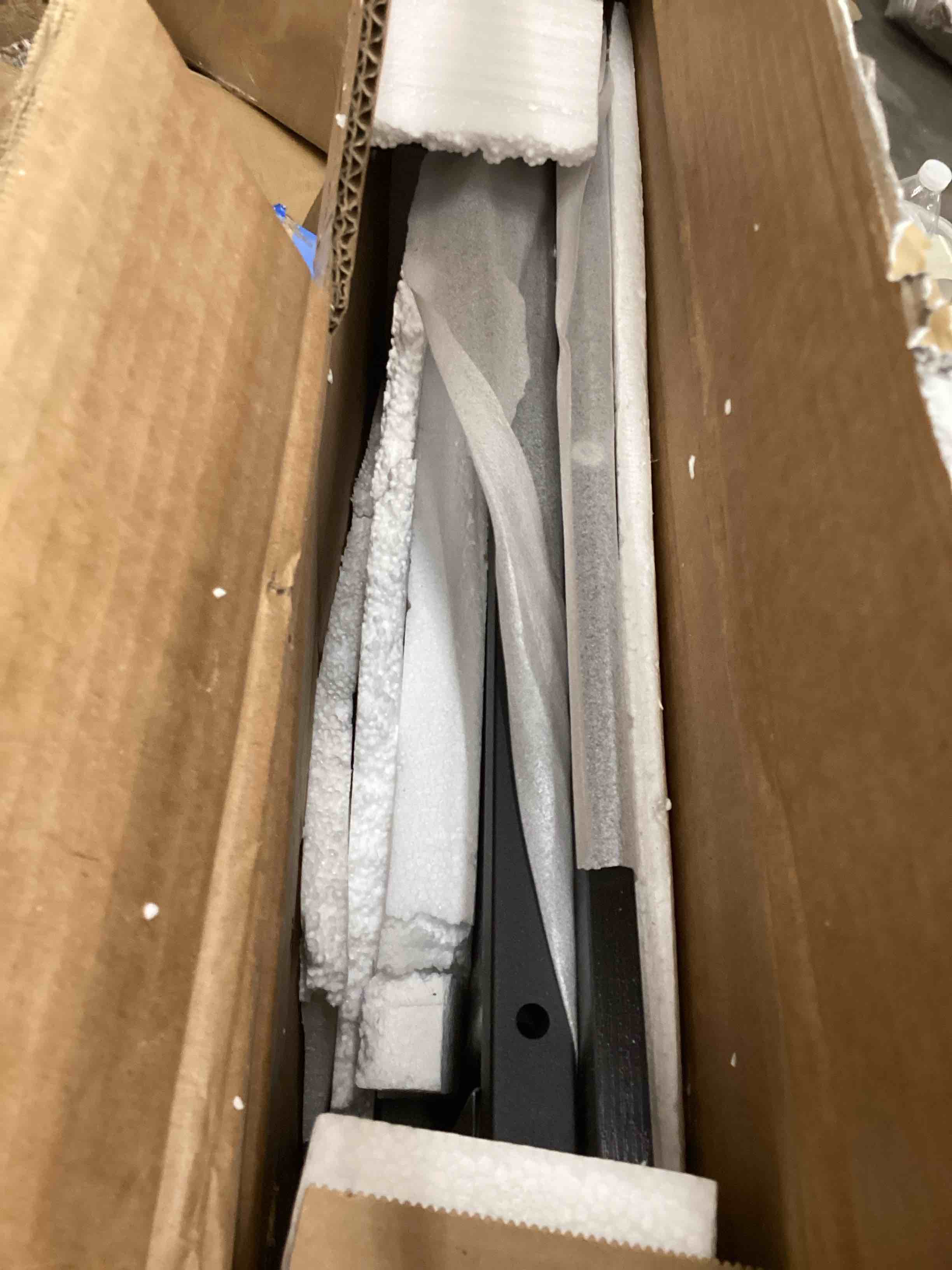 https://s3.amazonaws.com/lotting-images-prod/bidfta/BRN4117198_1777995616619.jpeg