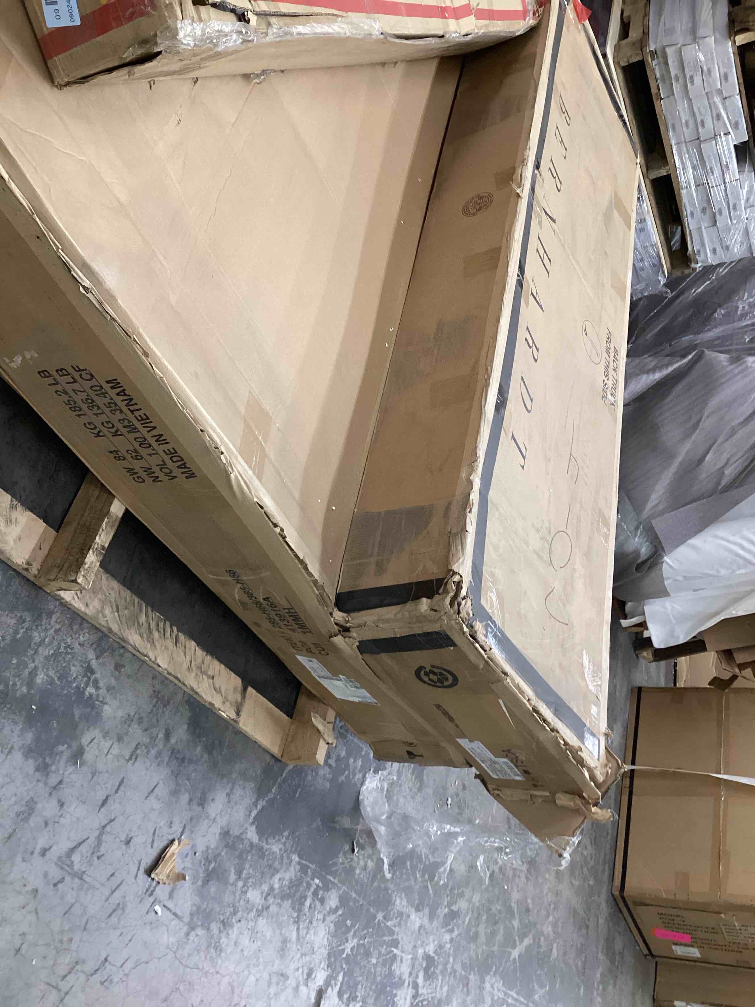https://s3.amazonaws.com/lotting-images-prod/bidfta/BRN4117708_1778795312418.jpeg