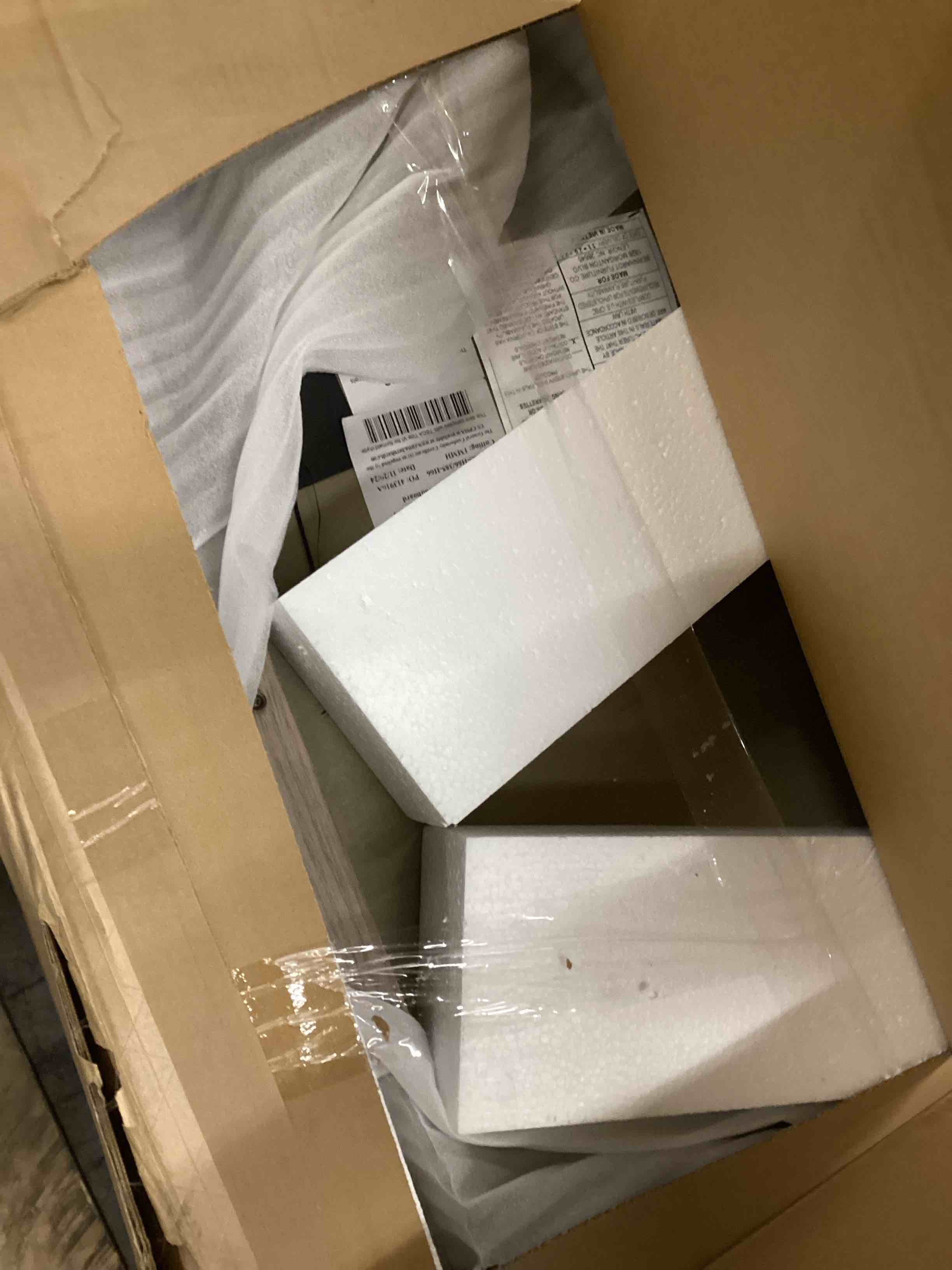 https://s3.amazonaws.com/lotting-images-prod/bidfta/BRN4117708_1778795429262.jpeg
