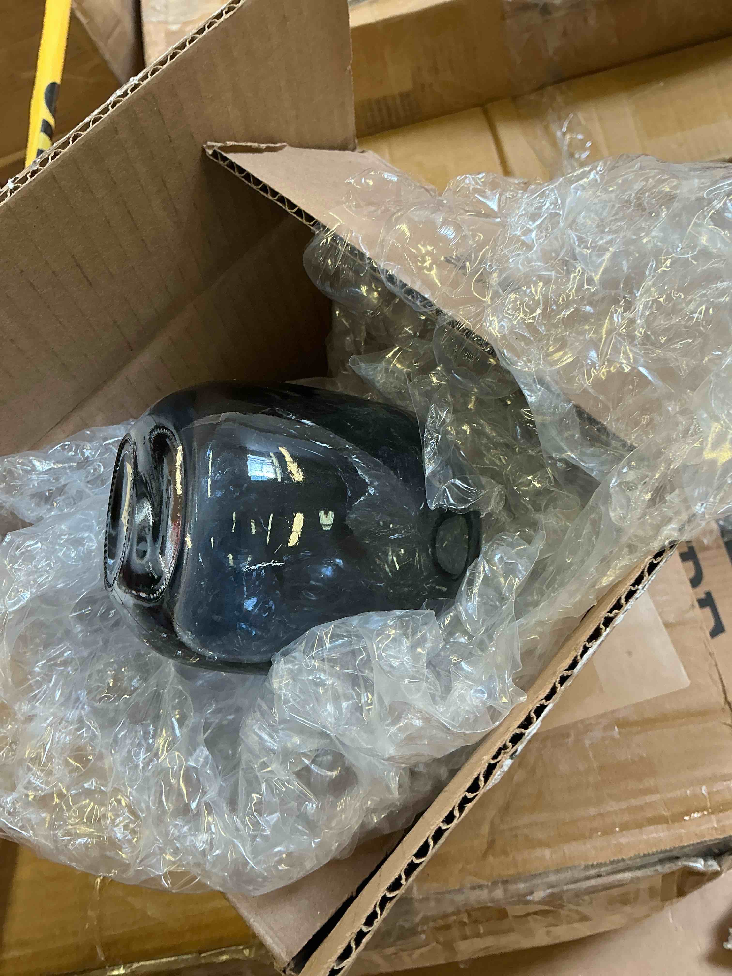 https://s3.amazonaws.com/lotting-images-prod/bidfta/BRN4118041_1779719091482.jpeg