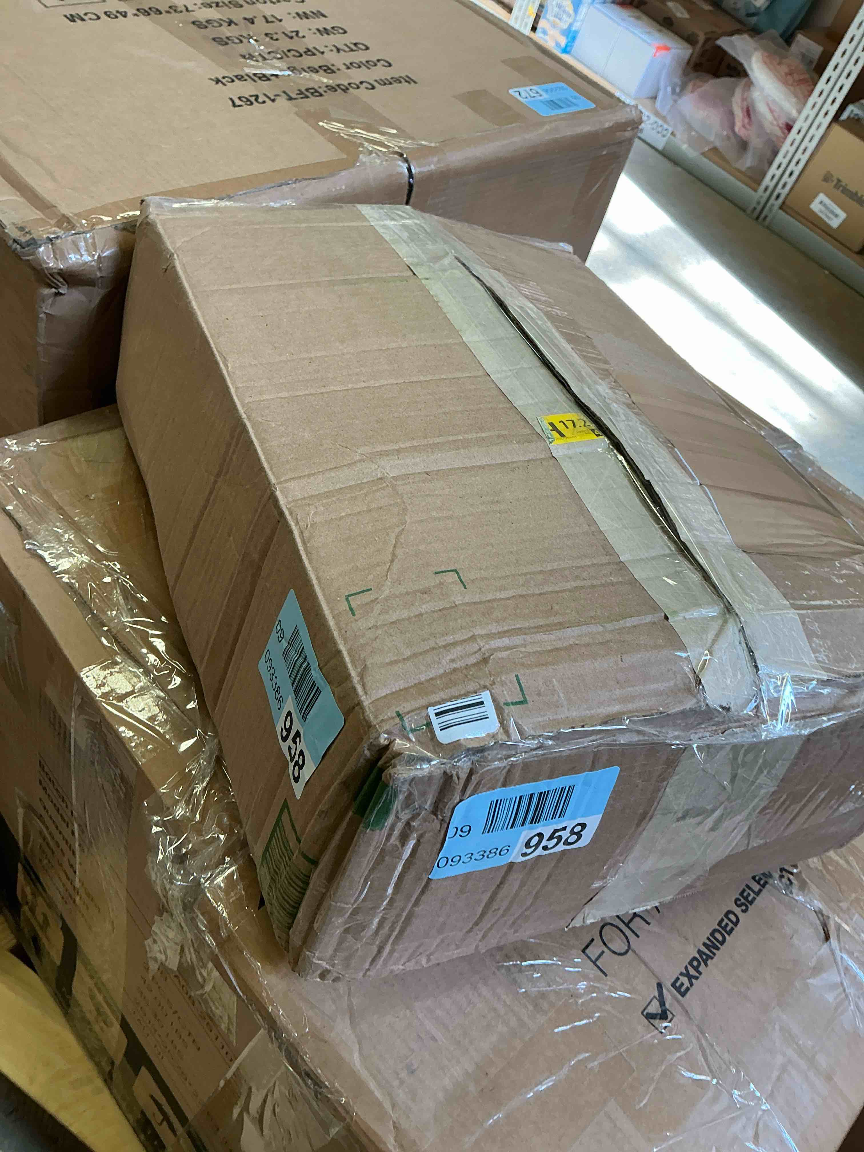 https://s3.amazonaws.com/lotting-images-prod/bidfta/BRN4118045_1779720455683.jpeg