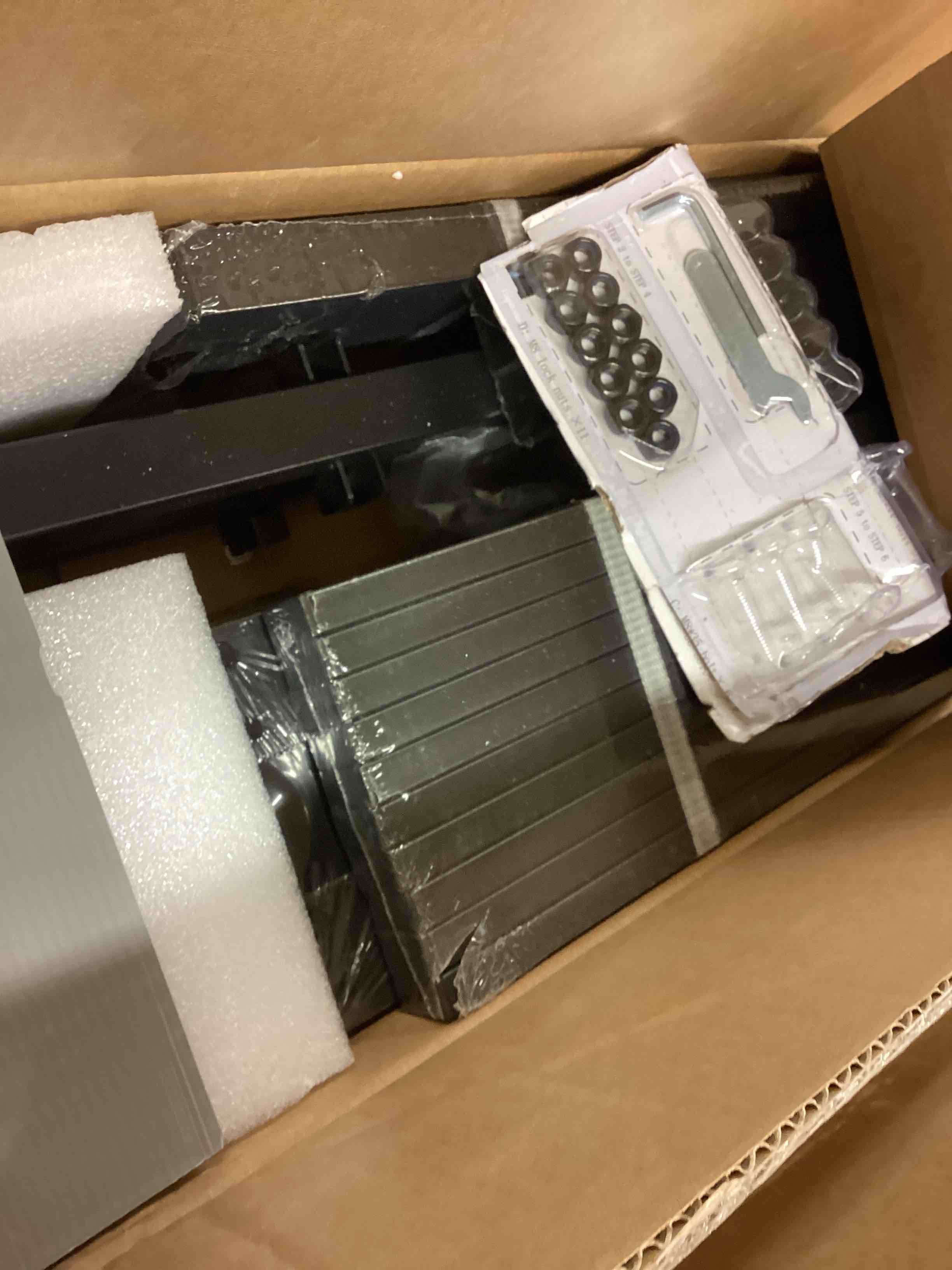 https://s3.amazonaws.com/lotting-images-prod/bidfta/BRN4118097_1779818054081.jpeg