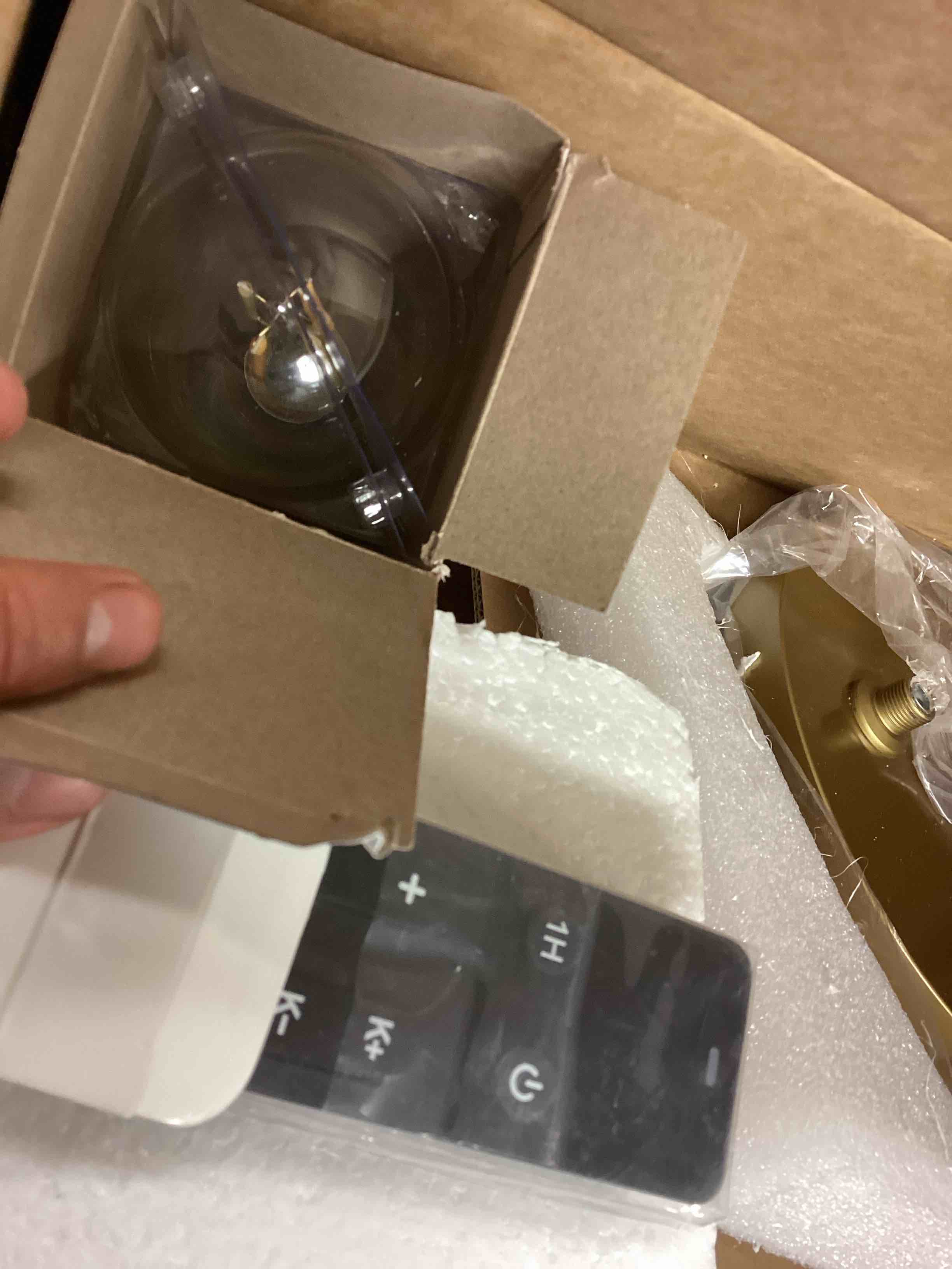 https://s3.amazonaws.com/lotting-images-prod/bidfta/BRN4118098_1779820690772.jpeg
