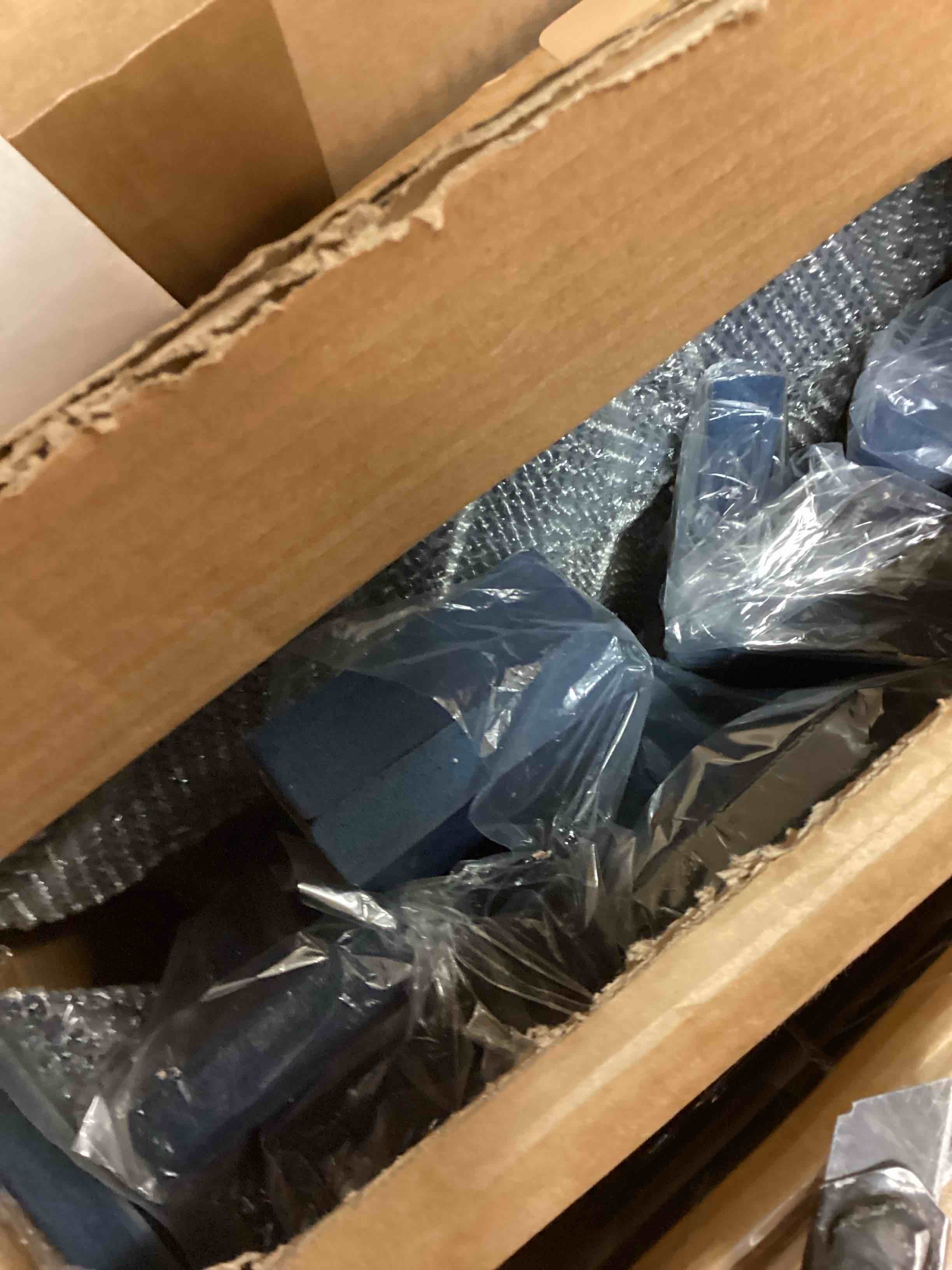 https://s3.amazonaws.com/lotting-images-prod/bidfta/BRN4118102_1779821834474.jpeg