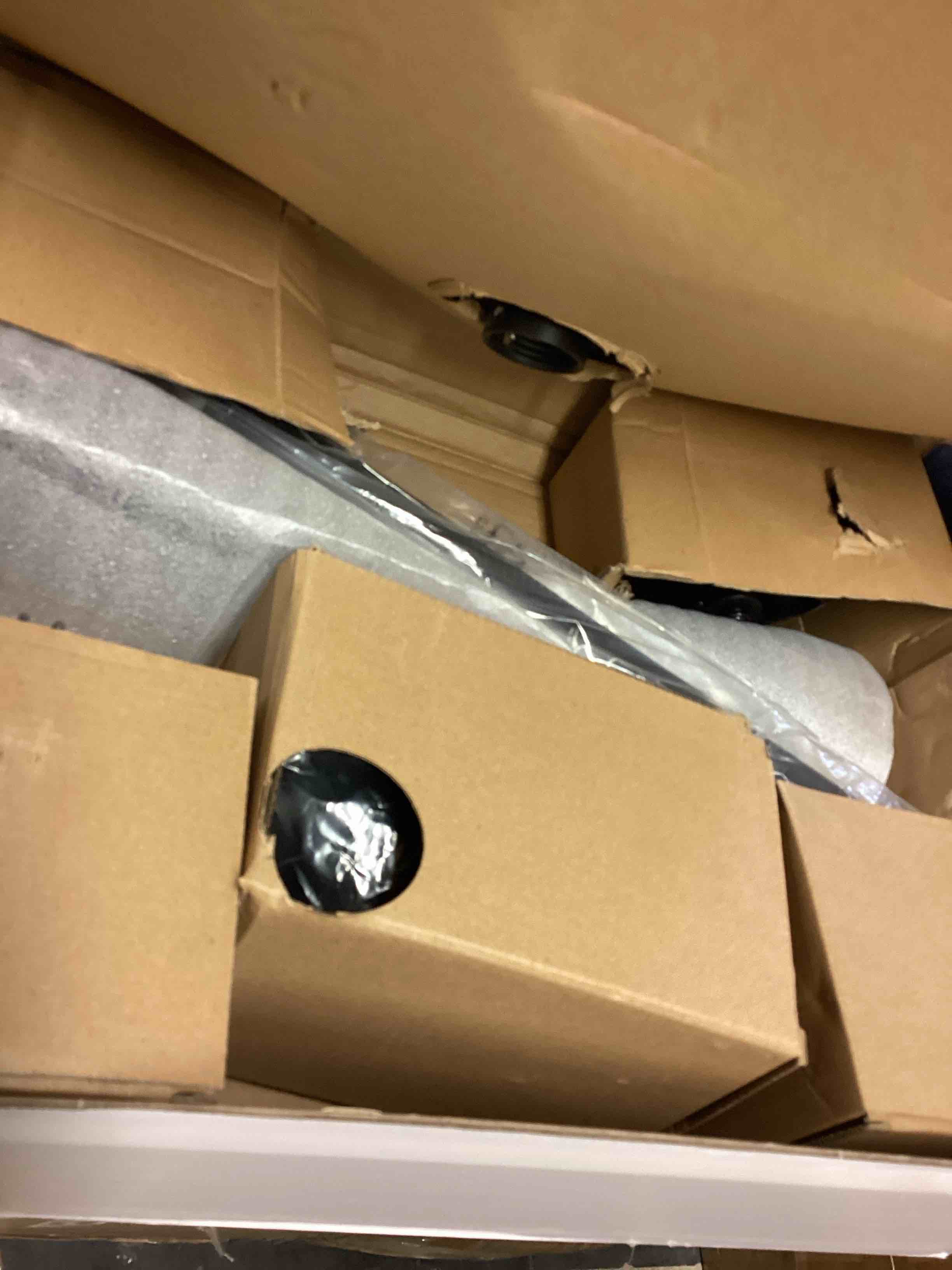 https://s3.amazonaws.com/lotting-images-prod/bidfta/BRN4118106_1779822674307.jpeg