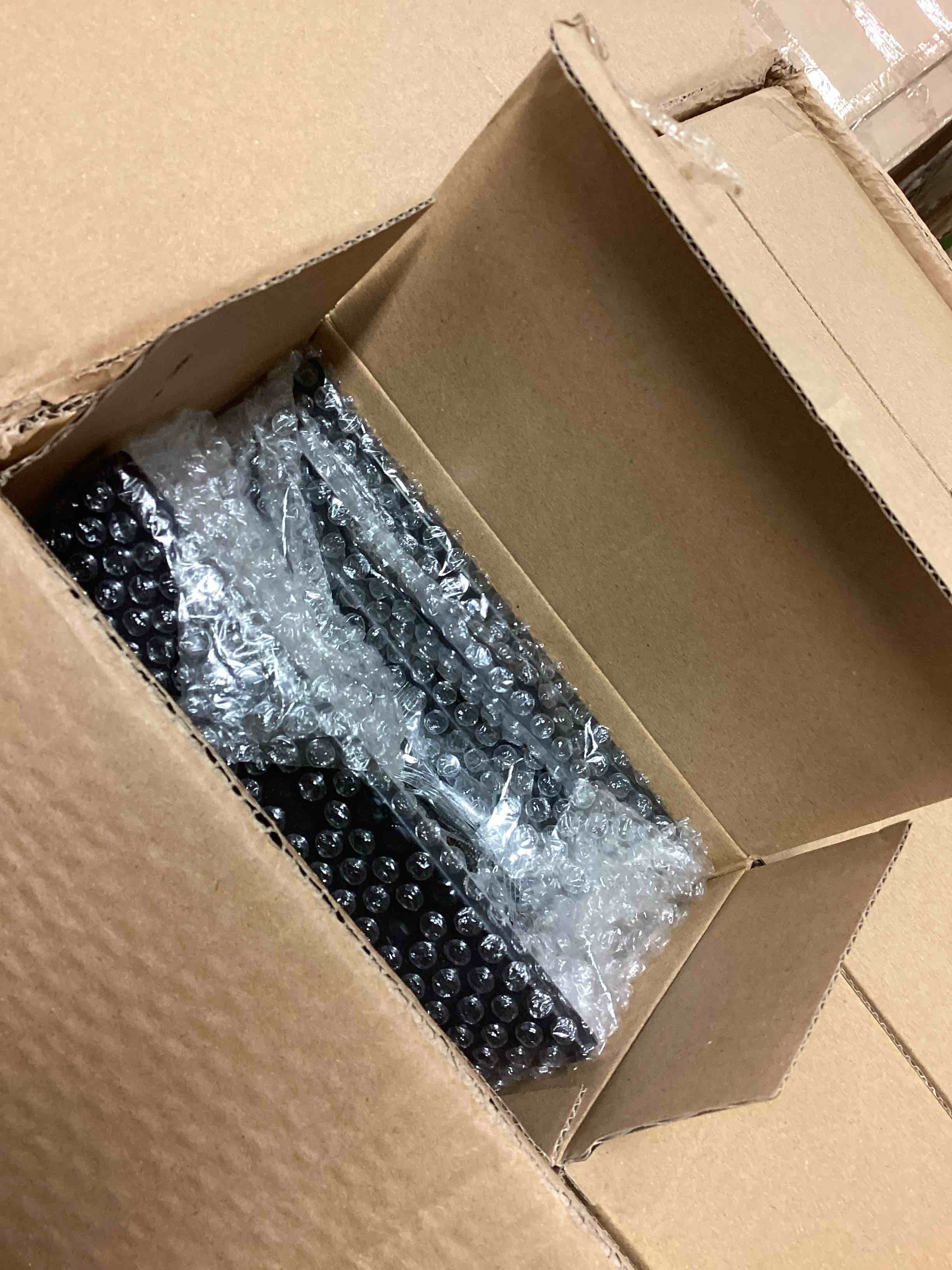 https://s3.amazonaws.com/lotting-images-prod/bidfta/BRN4118112_1779824095621.jpeg