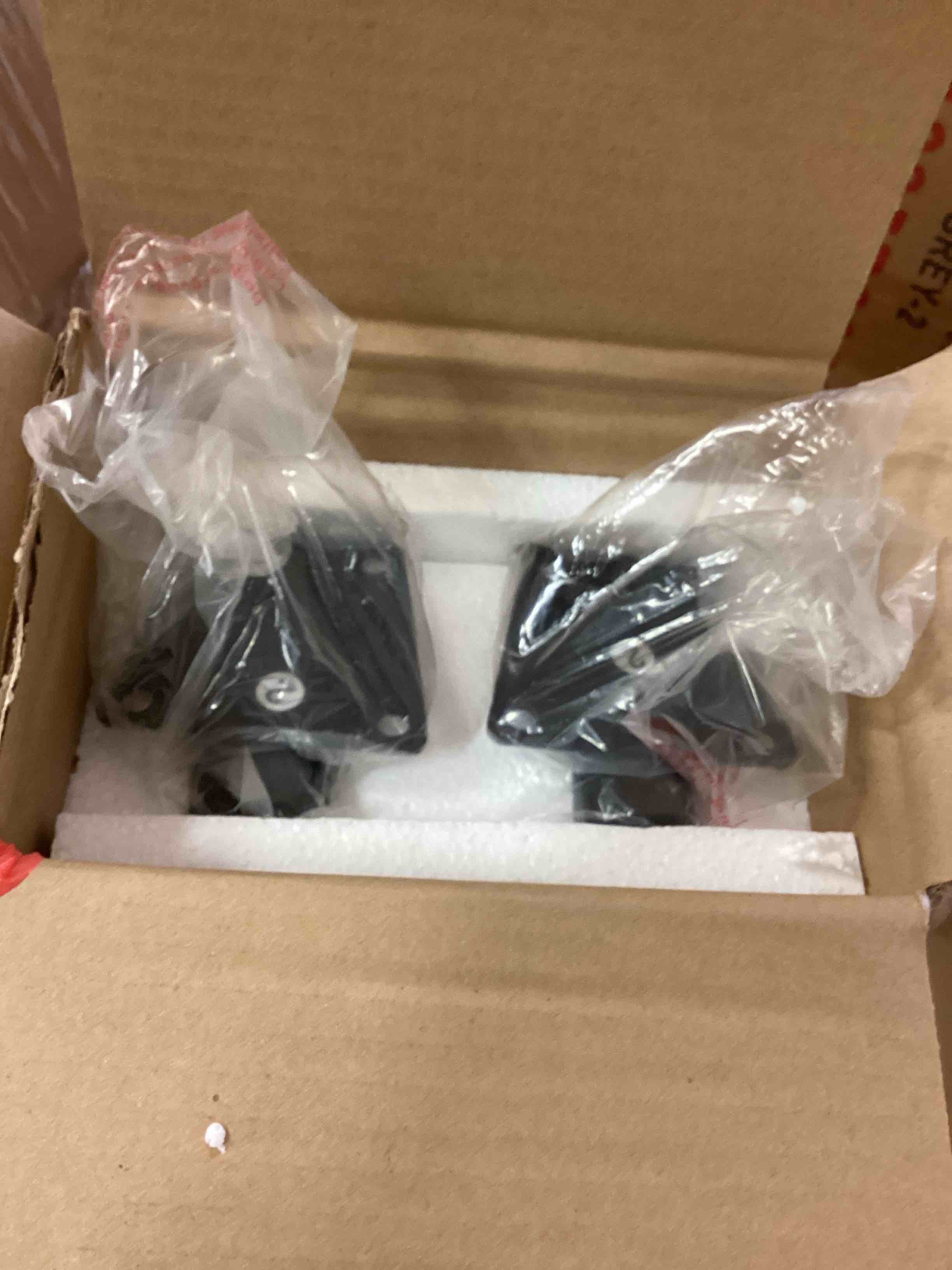 https://s3.amazonaws.com/lotting-images-prod/bidfta/BRN4118235_1780091080165.jpeg