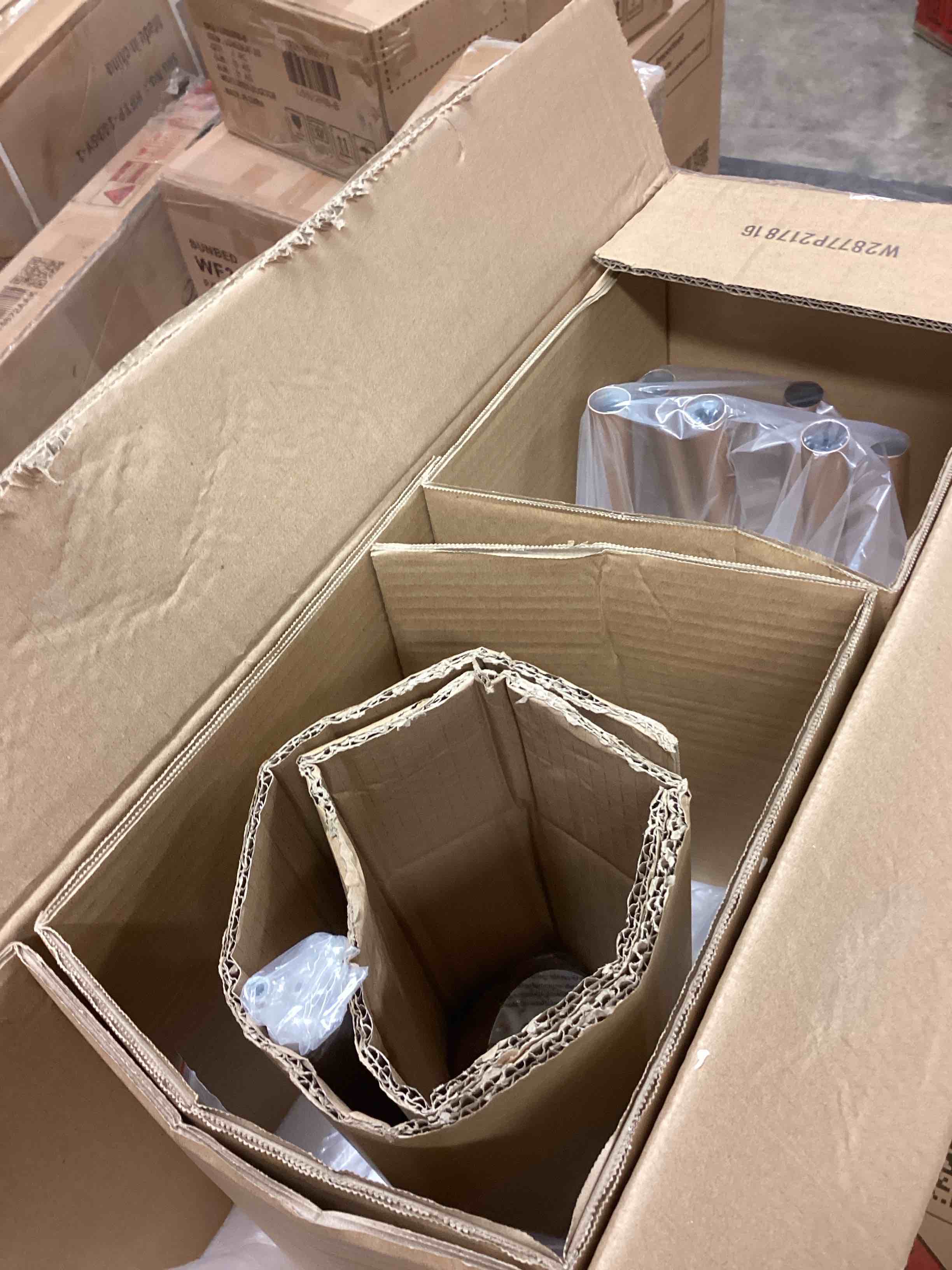 https://s3.amazonaws.com/lotting-images-prod/bidfta/BRN4118263_1779914160910.jpeg