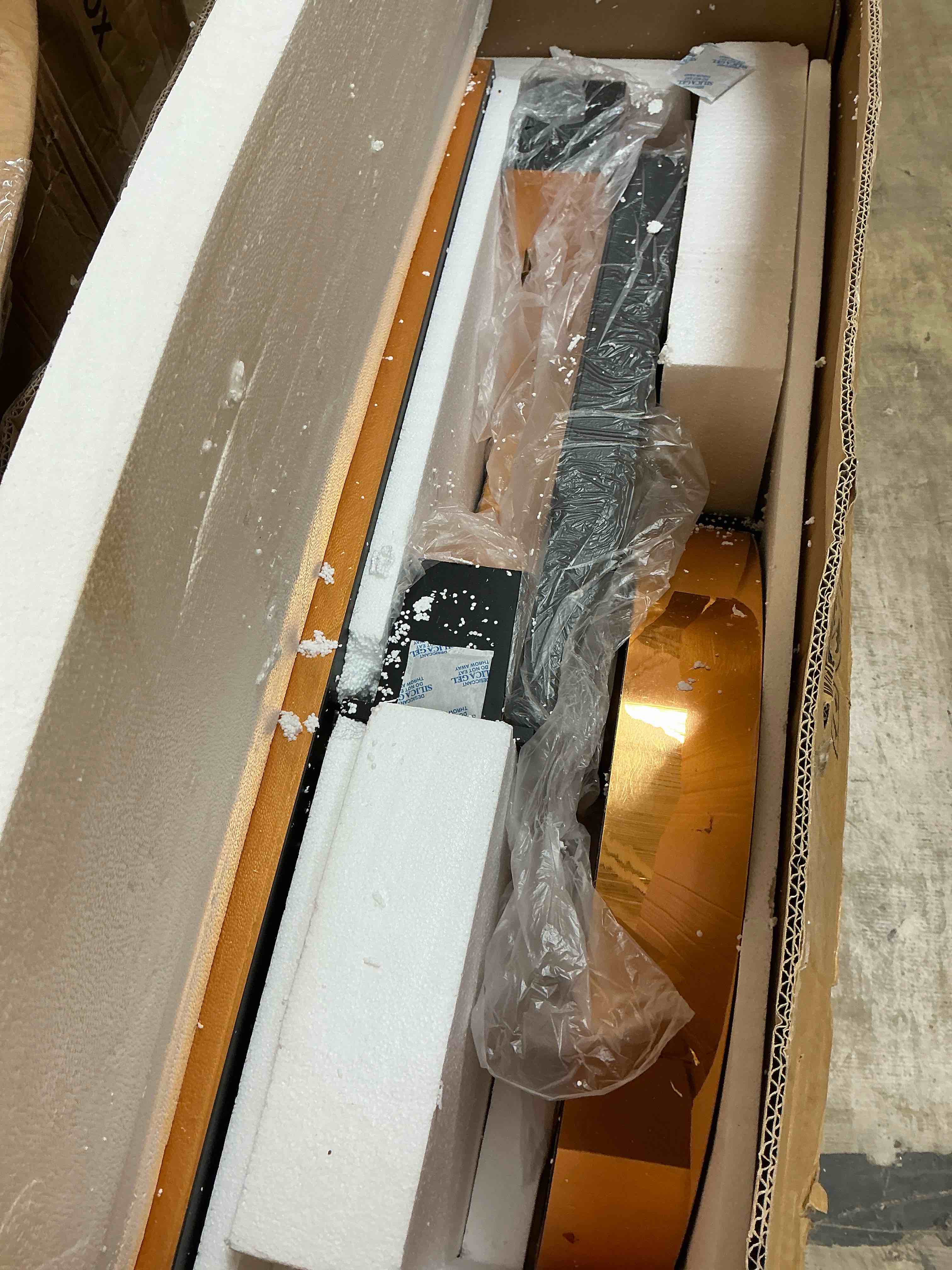 https://s3.amazonaws.com/lotting-images-prod/bidfta/BRN4119077_1781555631073.jpeg