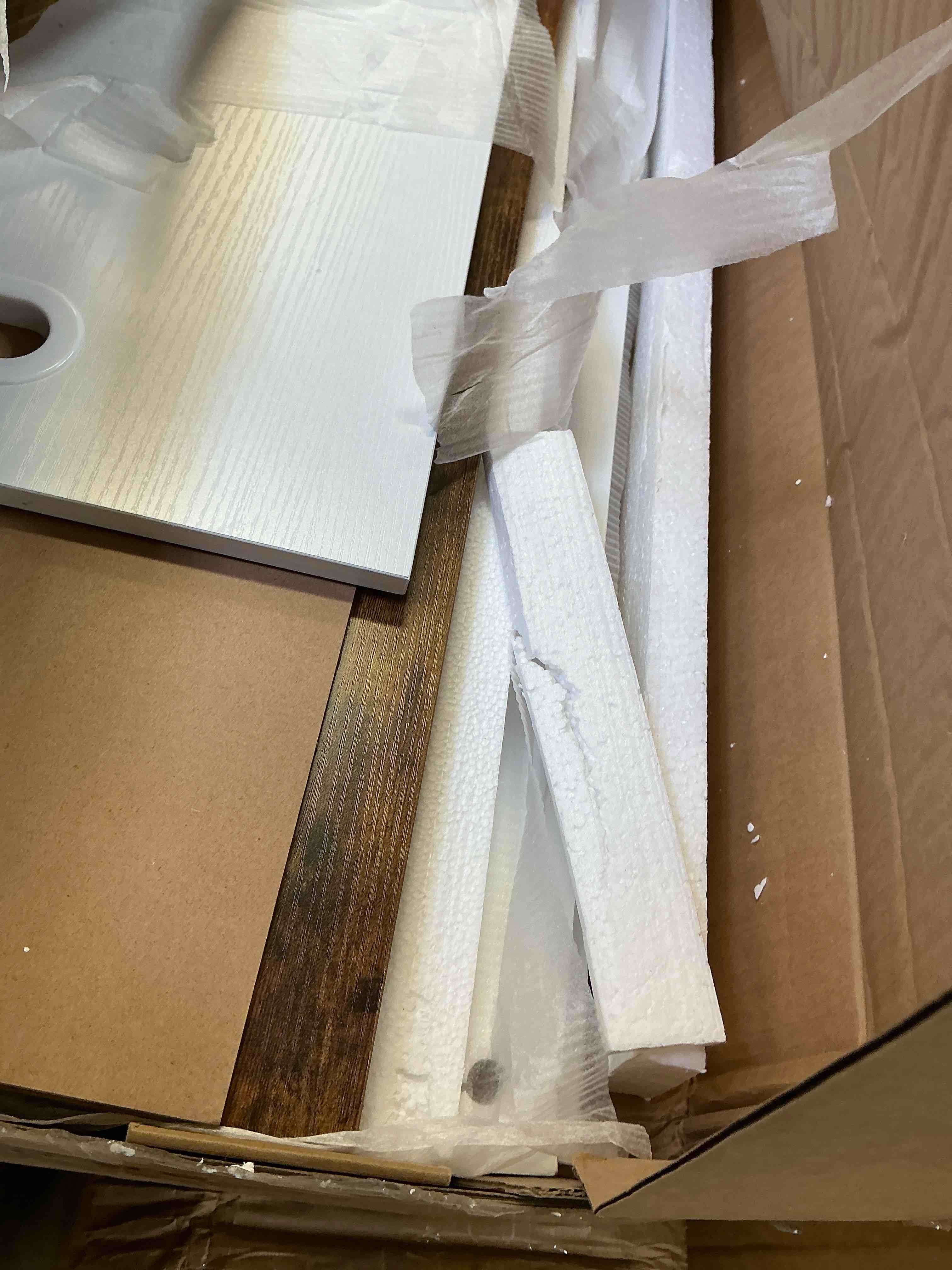 https://s3.amazonaws.com/lotting-images-prod/bidfta/BRN4119078_1781555896470.jpeg