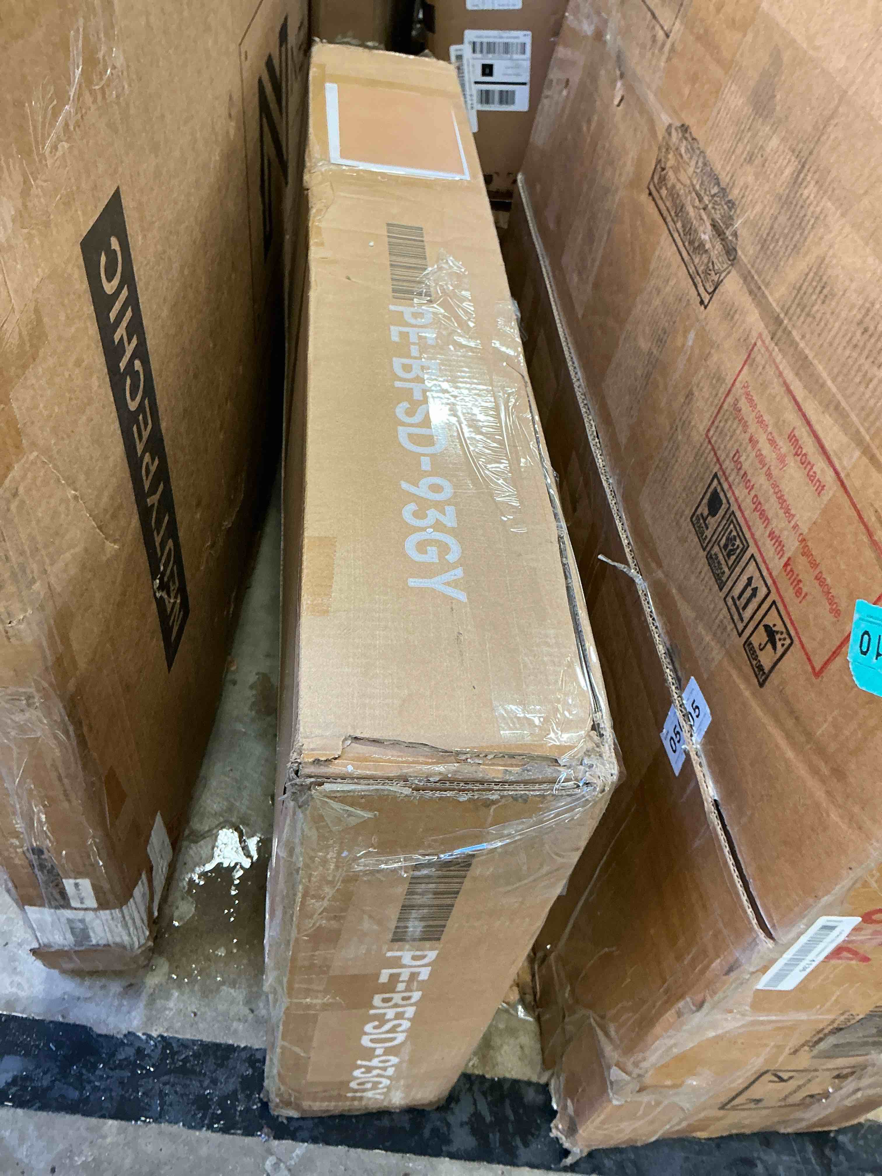 https://s3.amazonaws.com/lotting-images-prod/bidfta/BRN4119083_1781560778428.jpeg