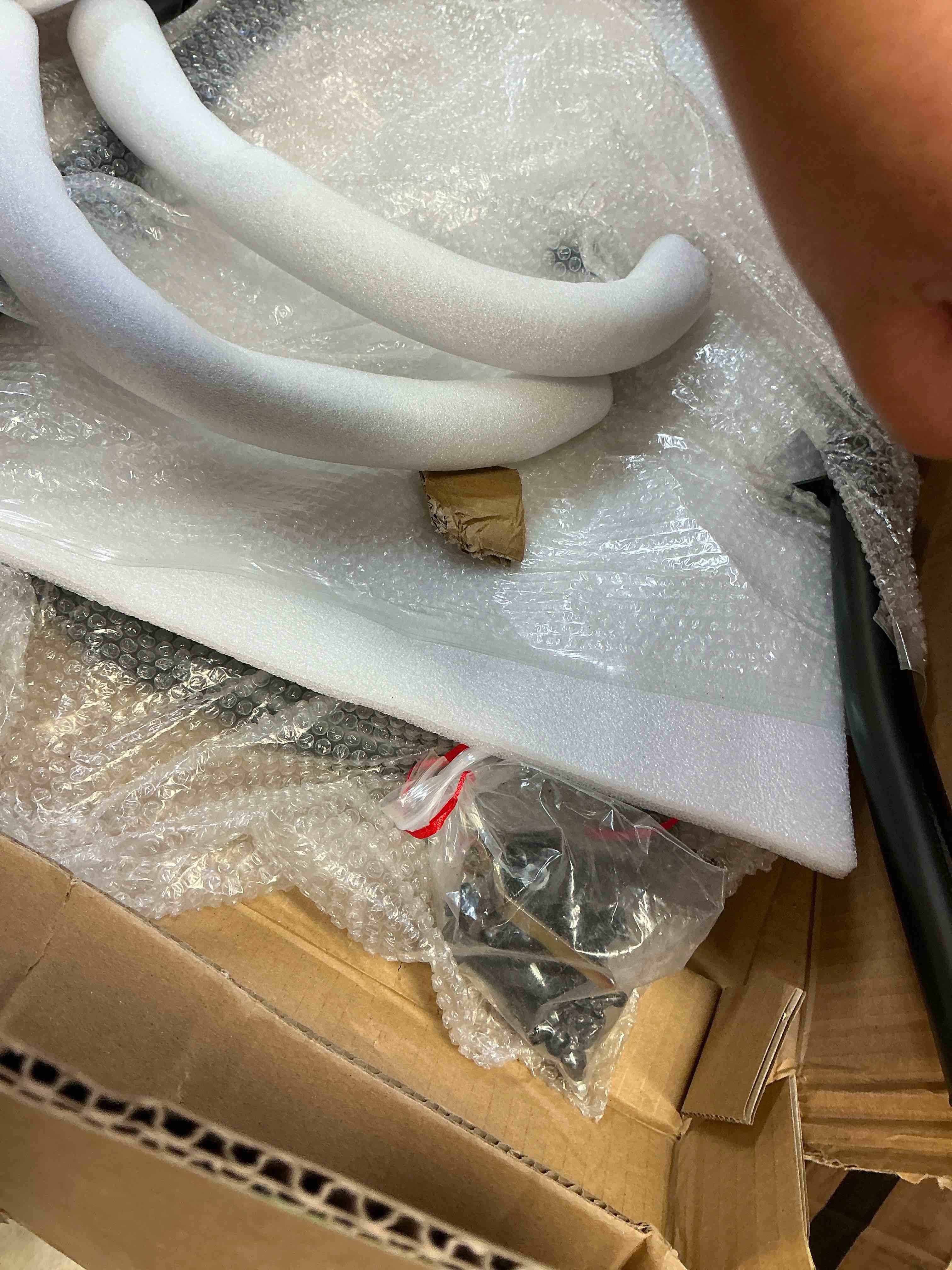https://s3.amazonaws.com/lotting-images-prod/bidfta/BRN4119088_1781618473312.jpeg