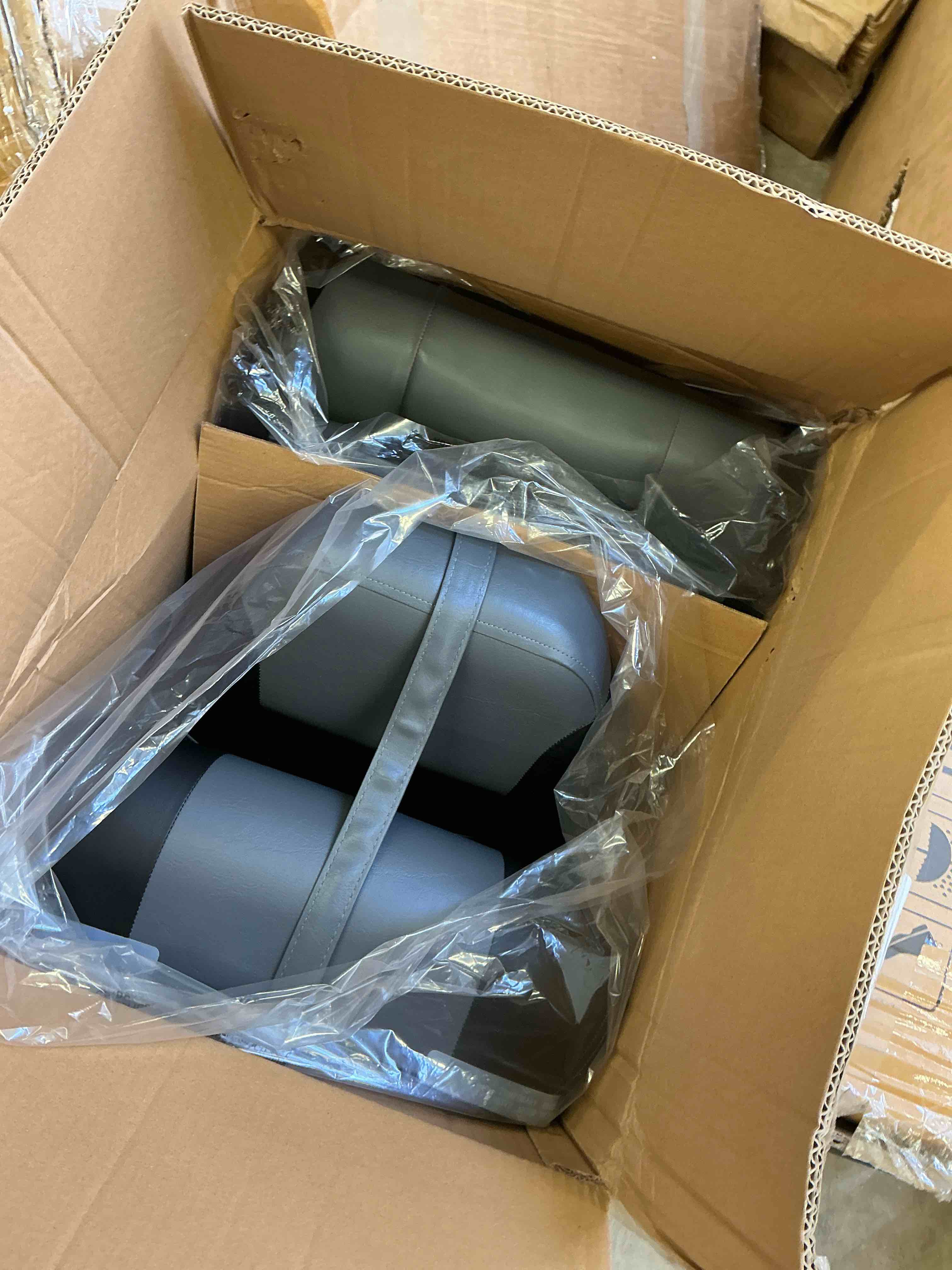https://s3.amazonaws.com/lotting-images-prod/bidfta/BRN4119173_1781628301972.jpeg
